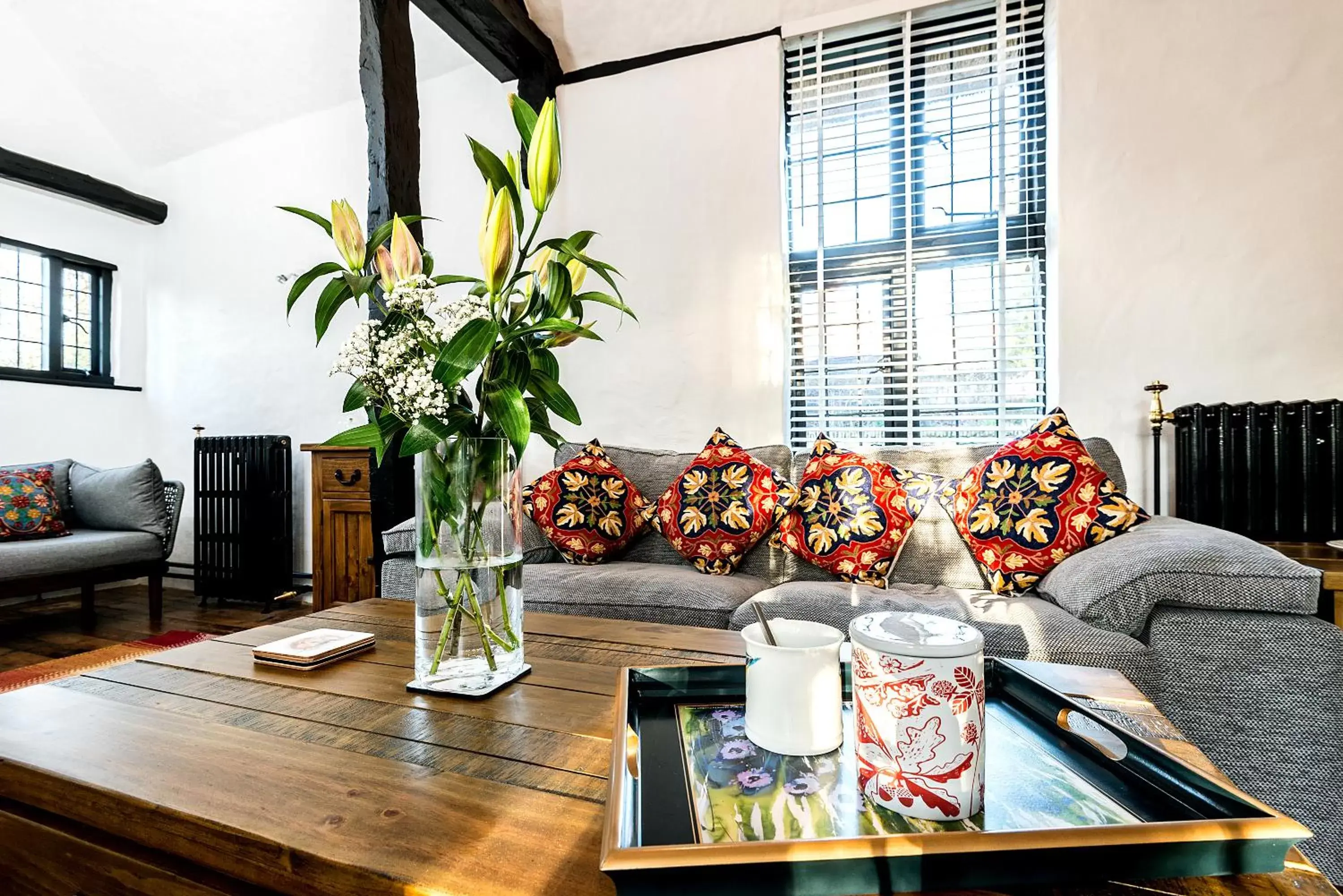 Seating Area in Burnside Hotel