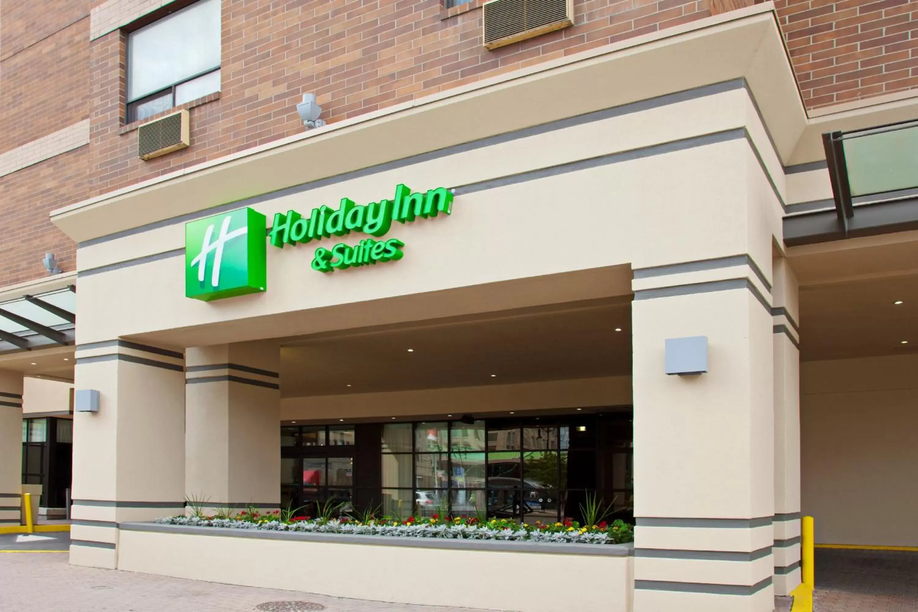 Holiday Inn & Suites Winnipeg Downtown by IHG Holiday Inn & Suites Winnipeg Downtown by IHG