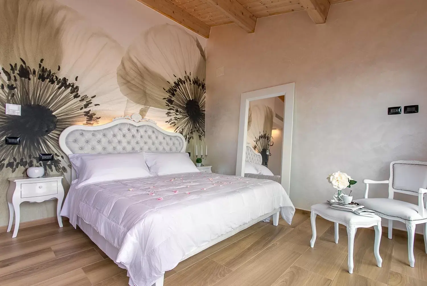 Photo of the whole room, Bed in Bellavistarelax