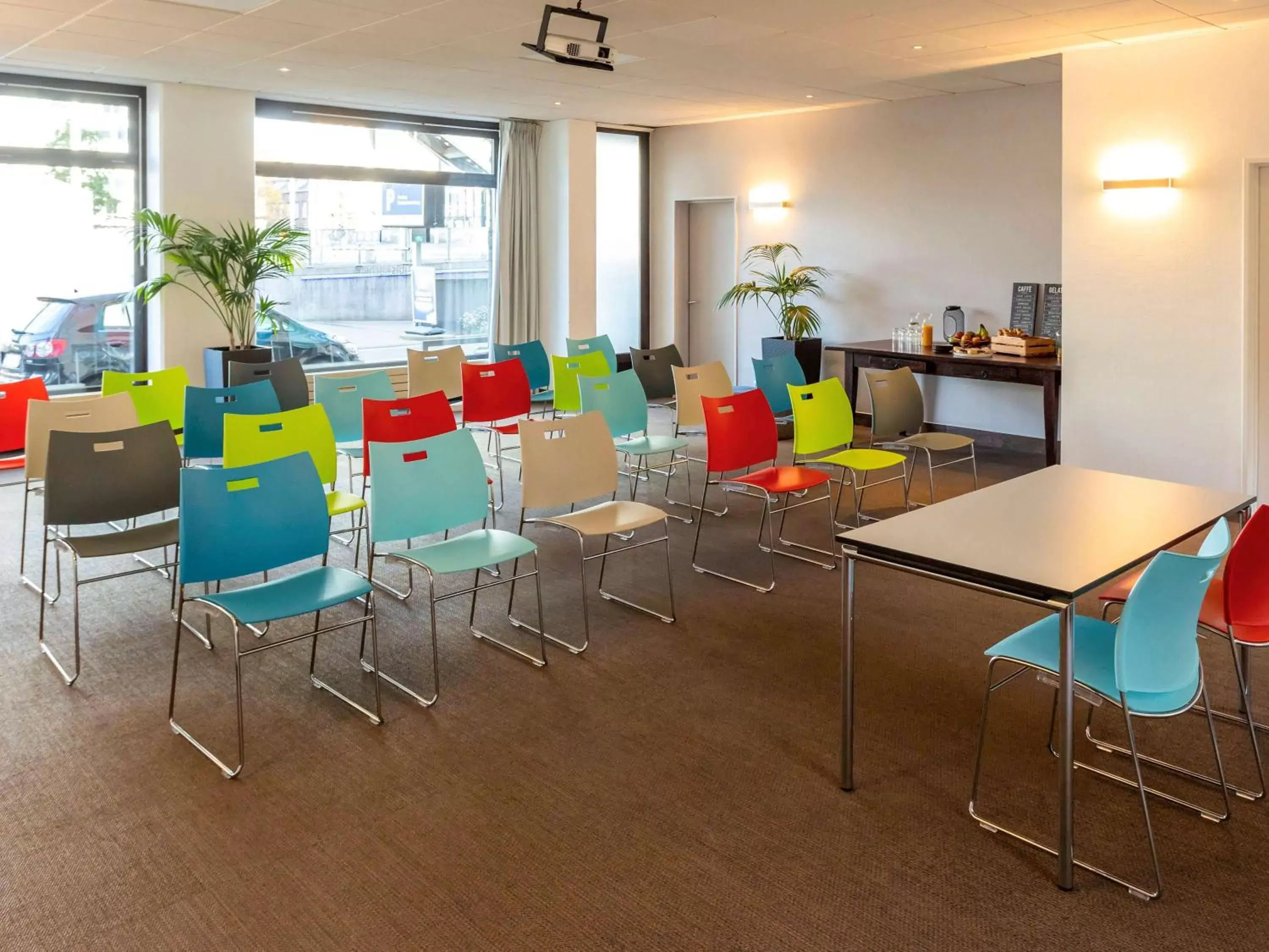 Meeting/conference room, Restaurant/Places to Eat in ibis Antwerpen Centrum