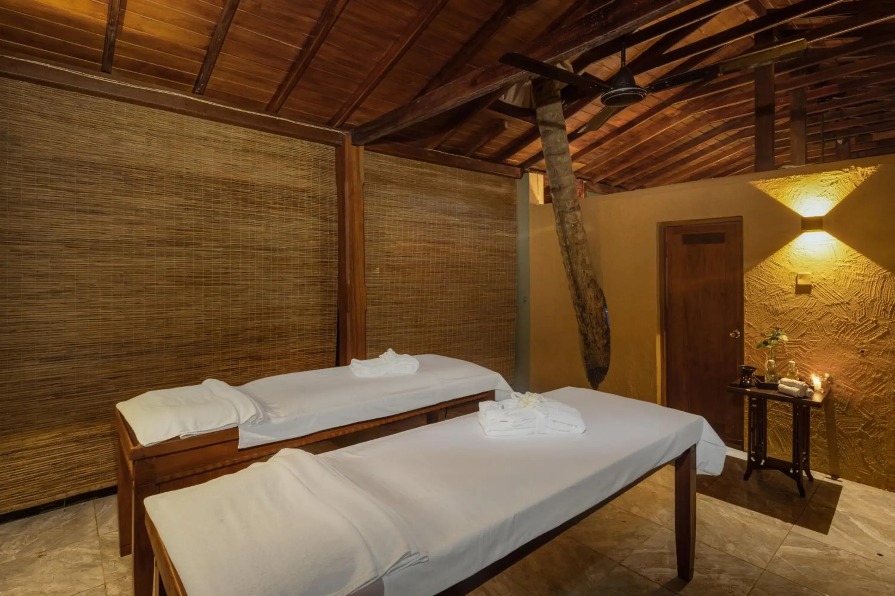 Massage, Bed in Occidental Eden Beruwala Massage, Bed in Occidental Eden Beruwala