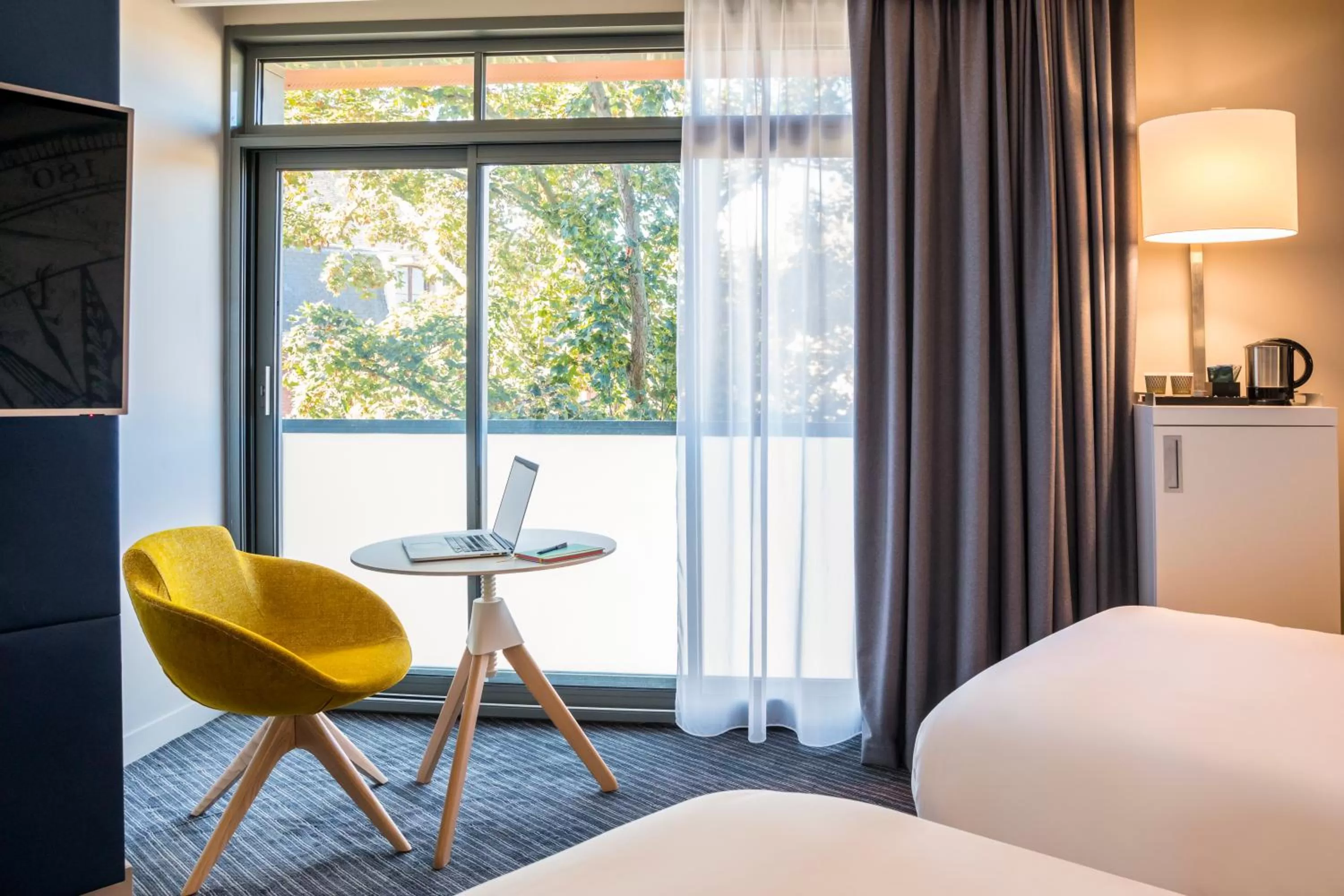 Bed in Mercure Beauvais Centre Cathédrale