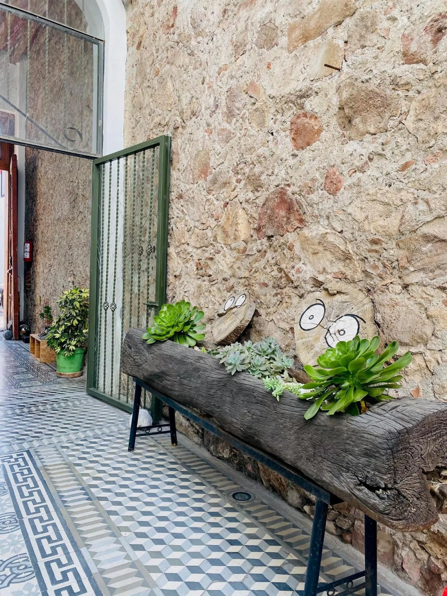 Garden in Kuku Ruku Hotel