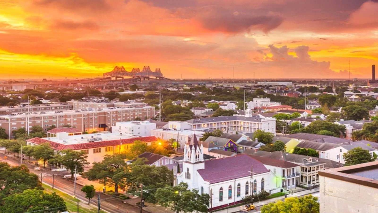 River view in The Pontchartrain Hotel