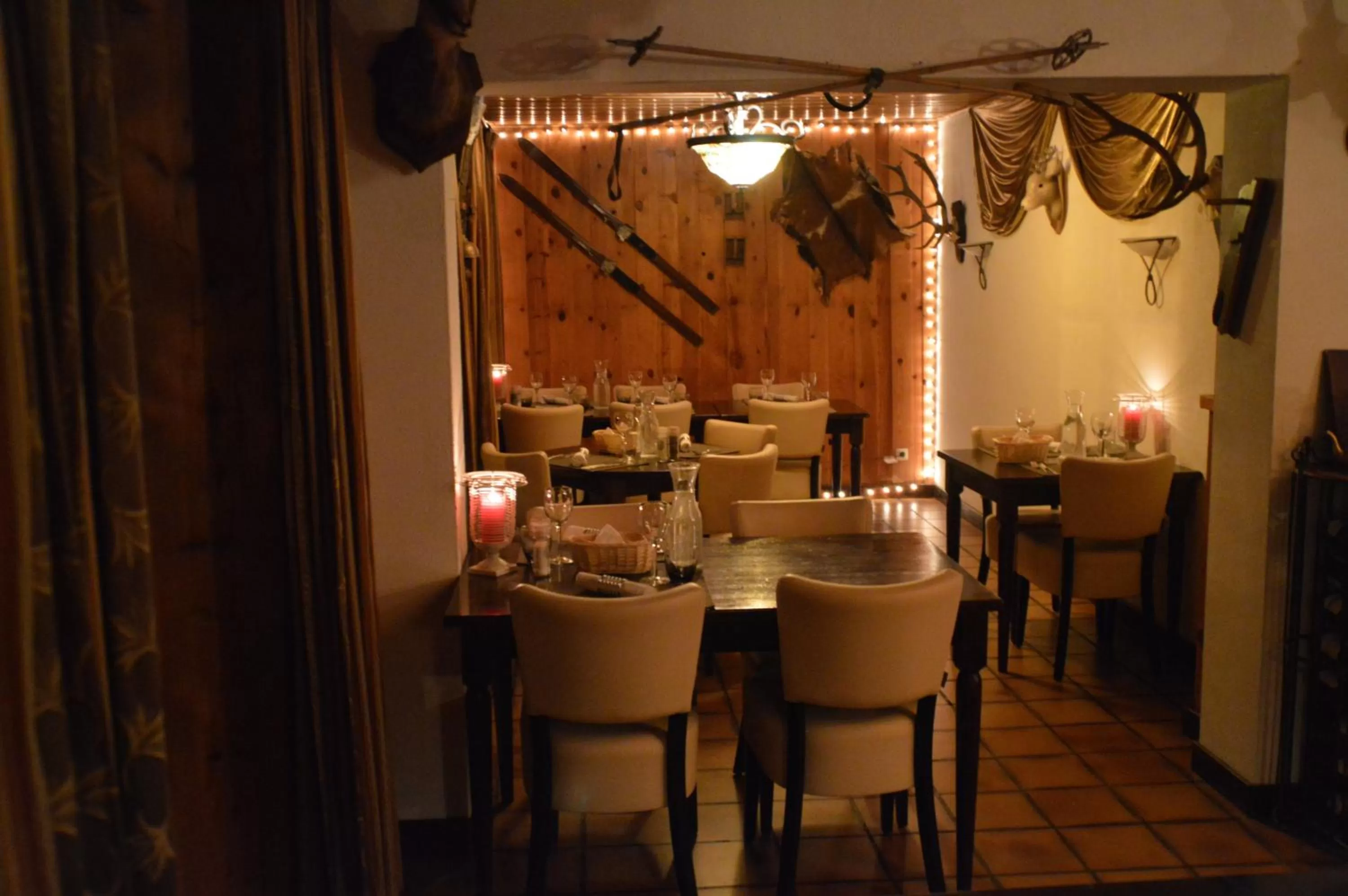 Restaurant/places to eat in Hotel Le Genepy