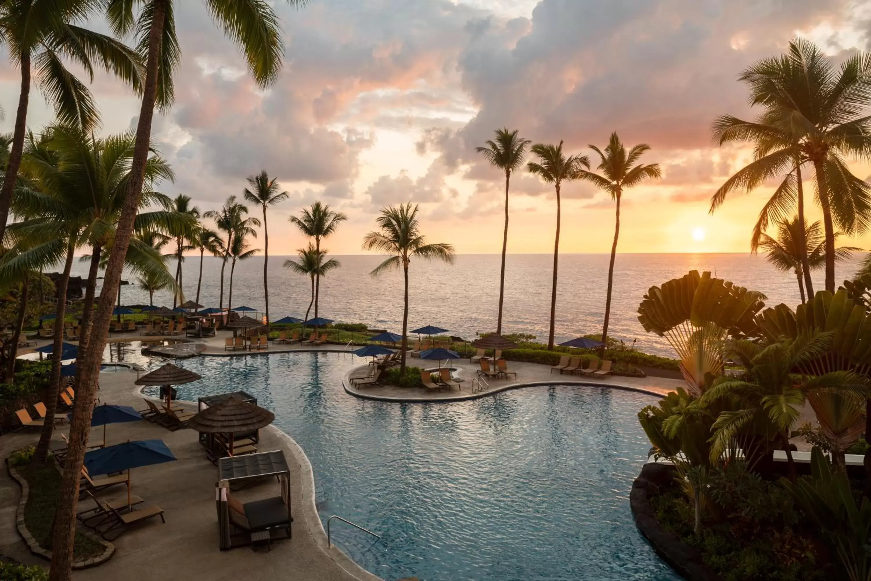 Swimming Pool in Outrigger Kona Resort and Spa