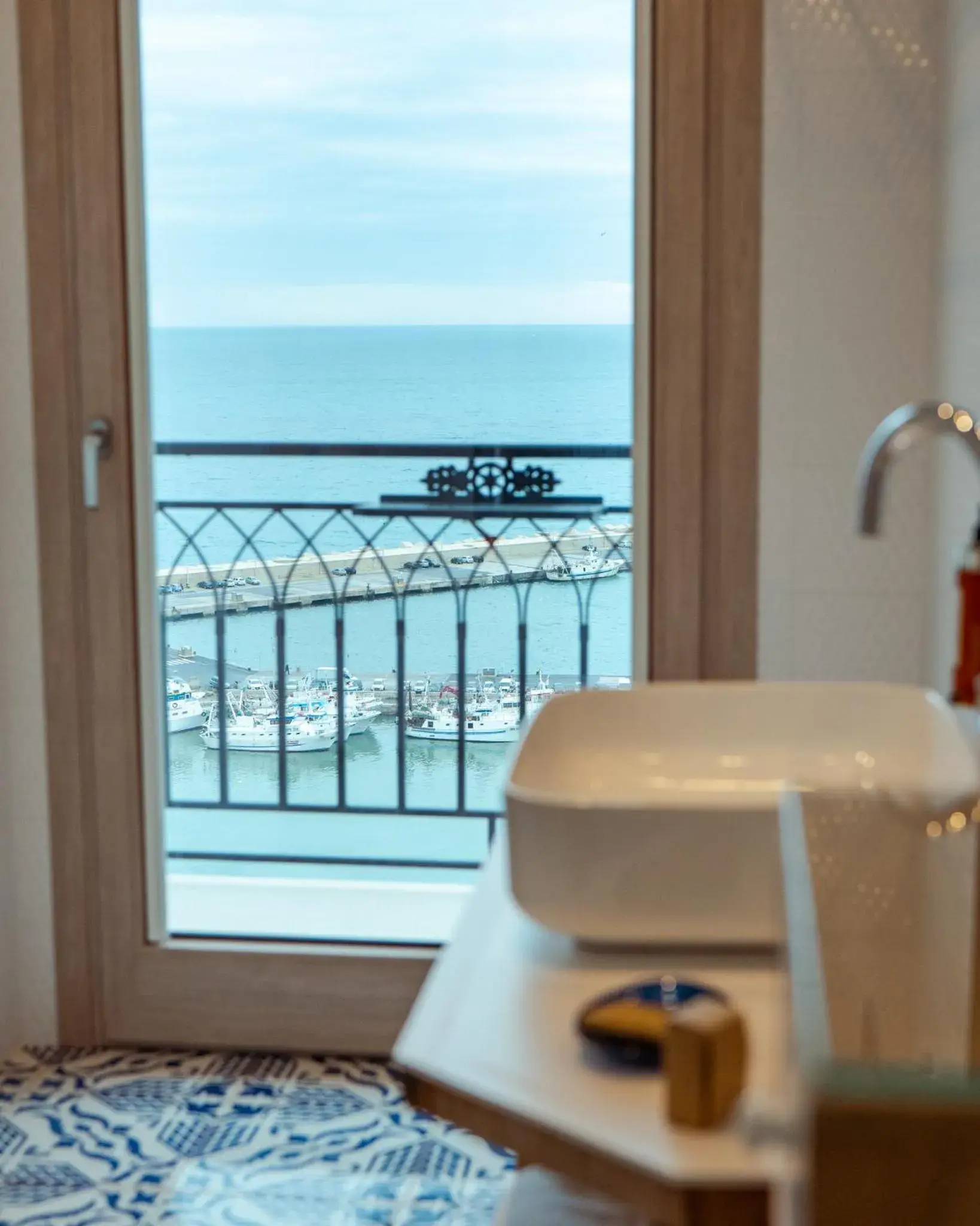 Bathroom, Sea View in domus maris relais boutique hotel