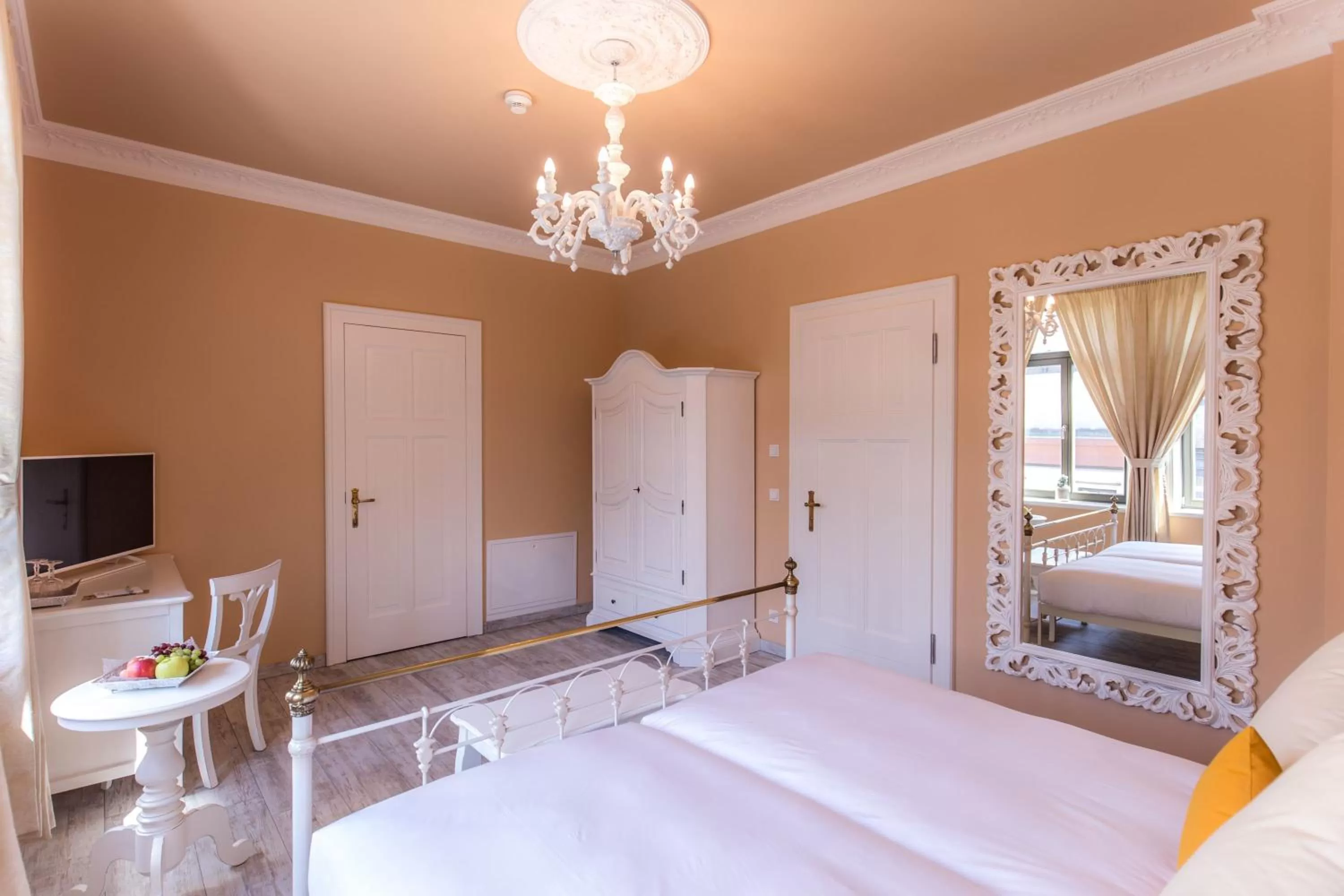 Photo of the whole room, Bed in Grande Albergo Giancarlo