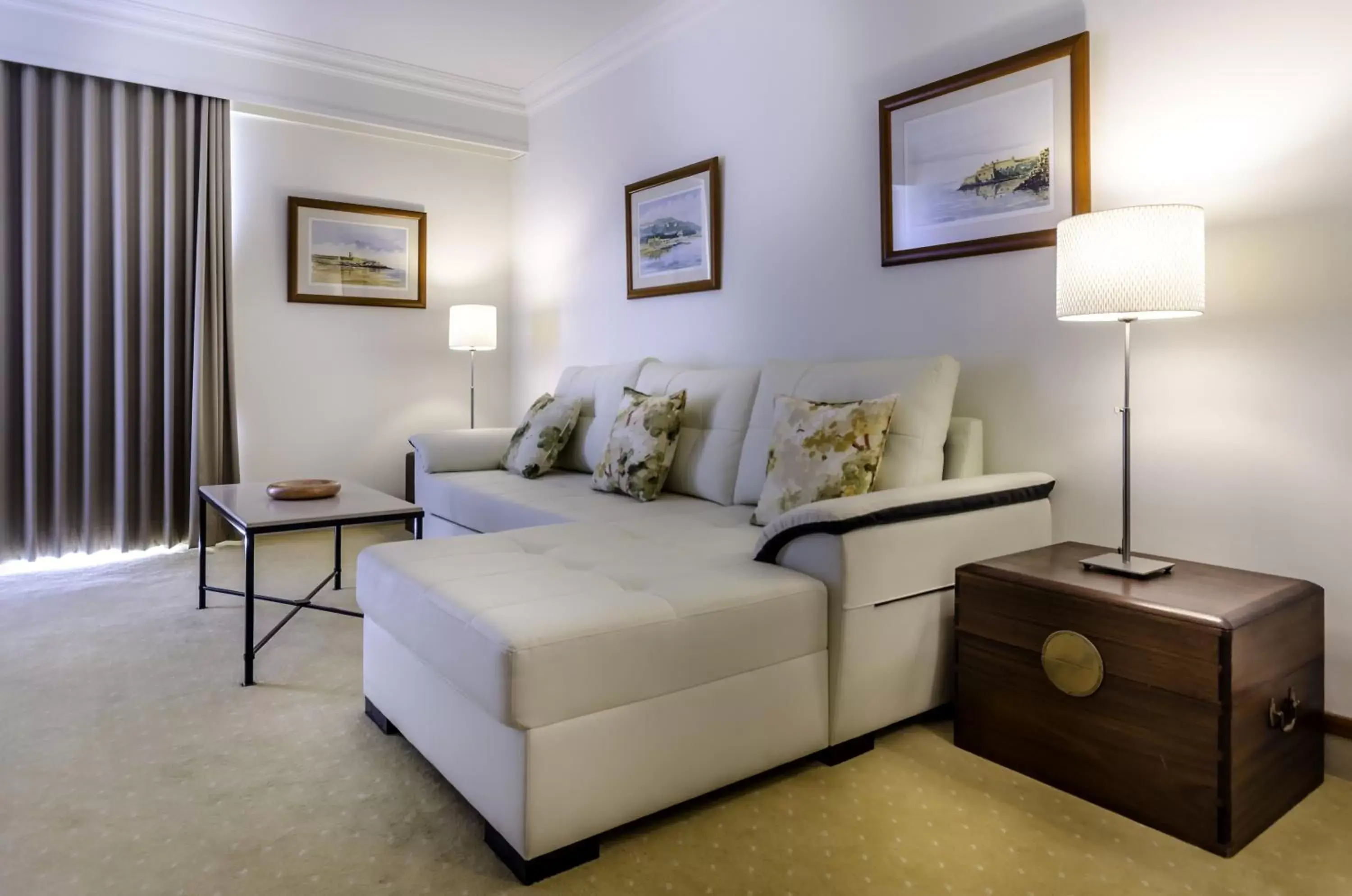 Living room, Seating Area in Hotel Solar Palmeiras