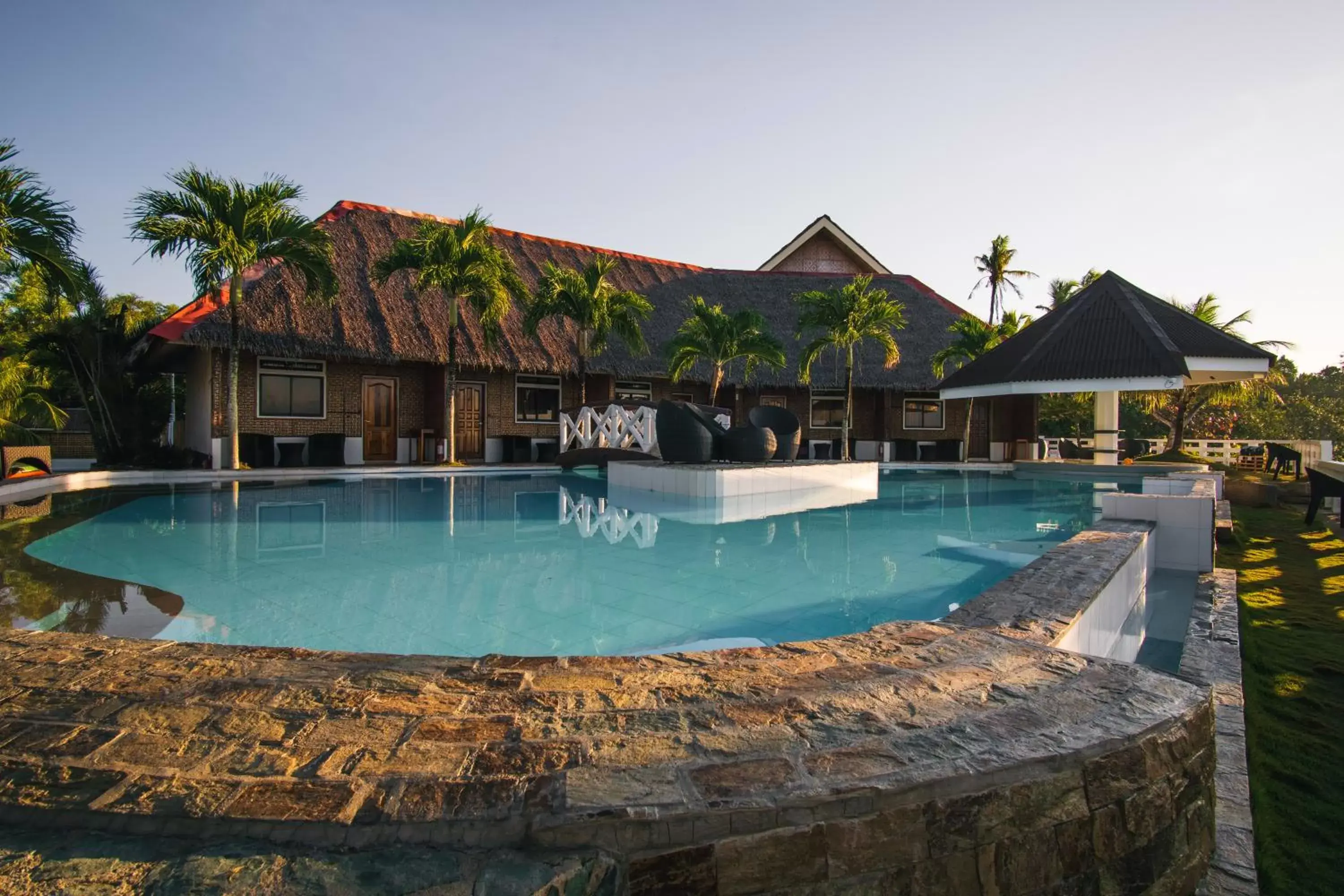 Swimming Pool in Cliffside Resort