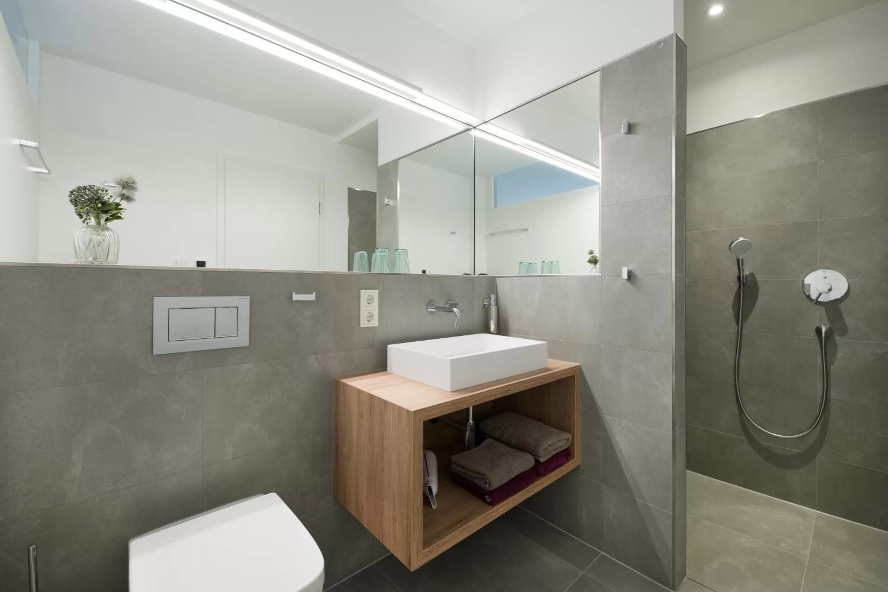 Shower in Suites MITTE - Aparthotel