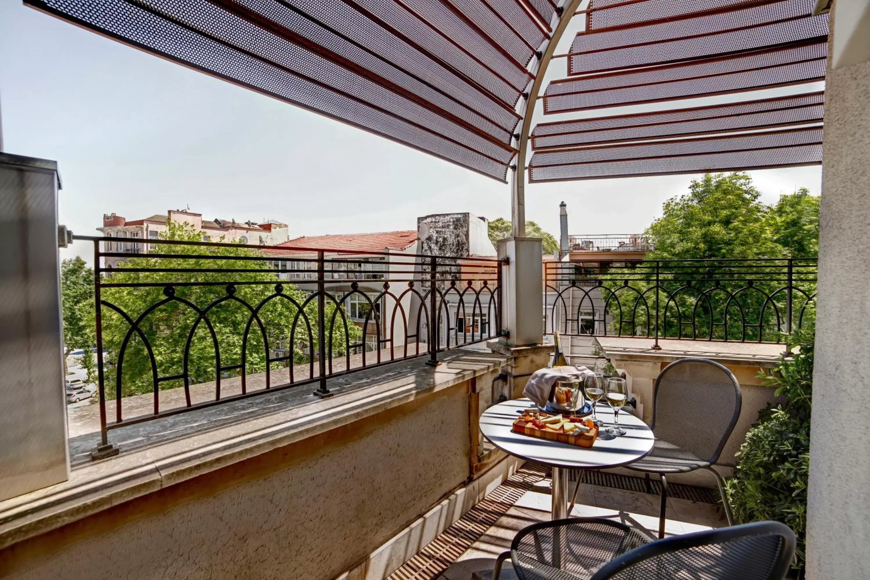 Balcony/Terrace in Faros Hotel Old City - Special Category