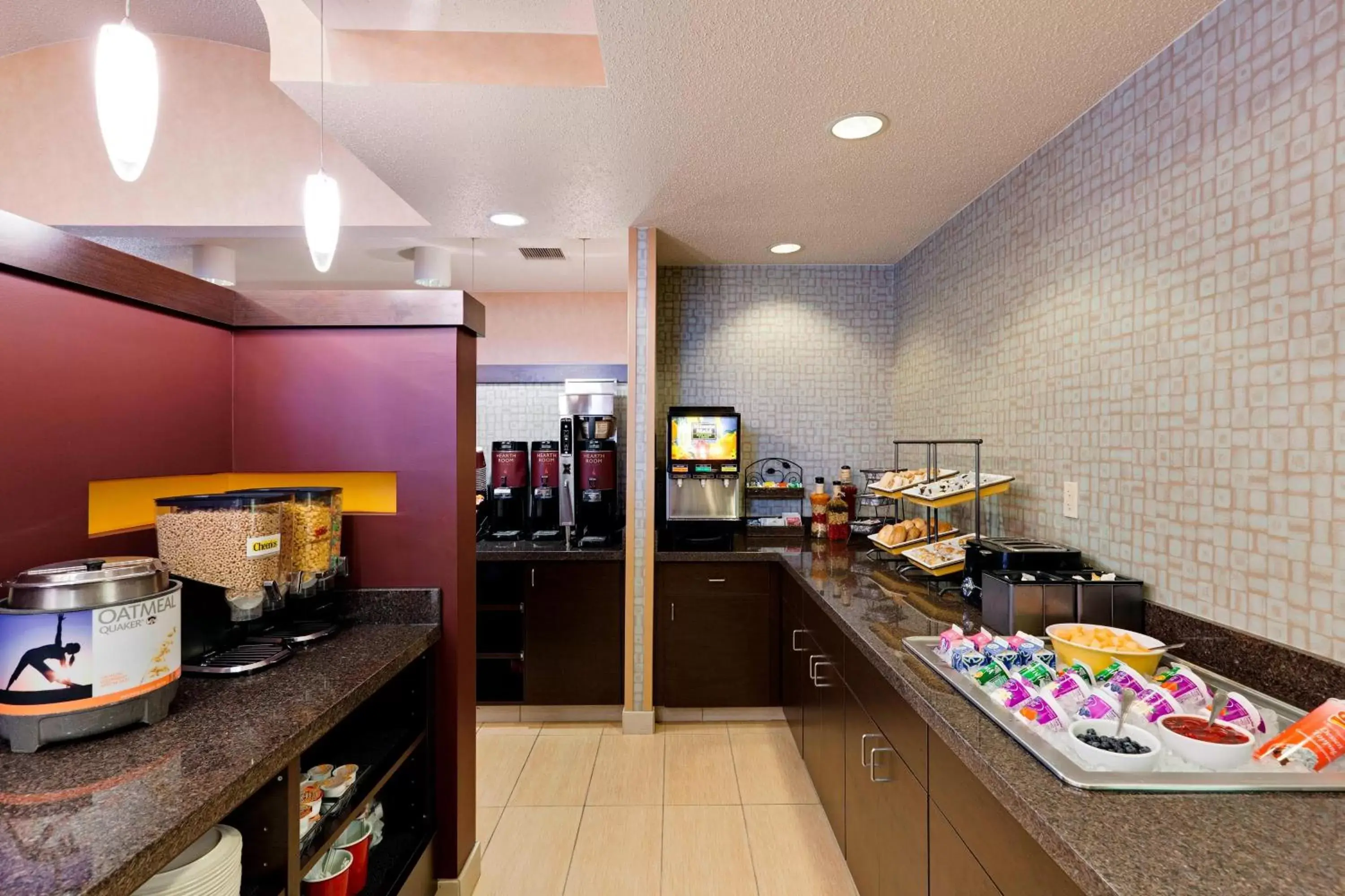 Breakfast, Restaurant/Places to Eat in Residence Inn Chicago Southeast/Hammond, IN