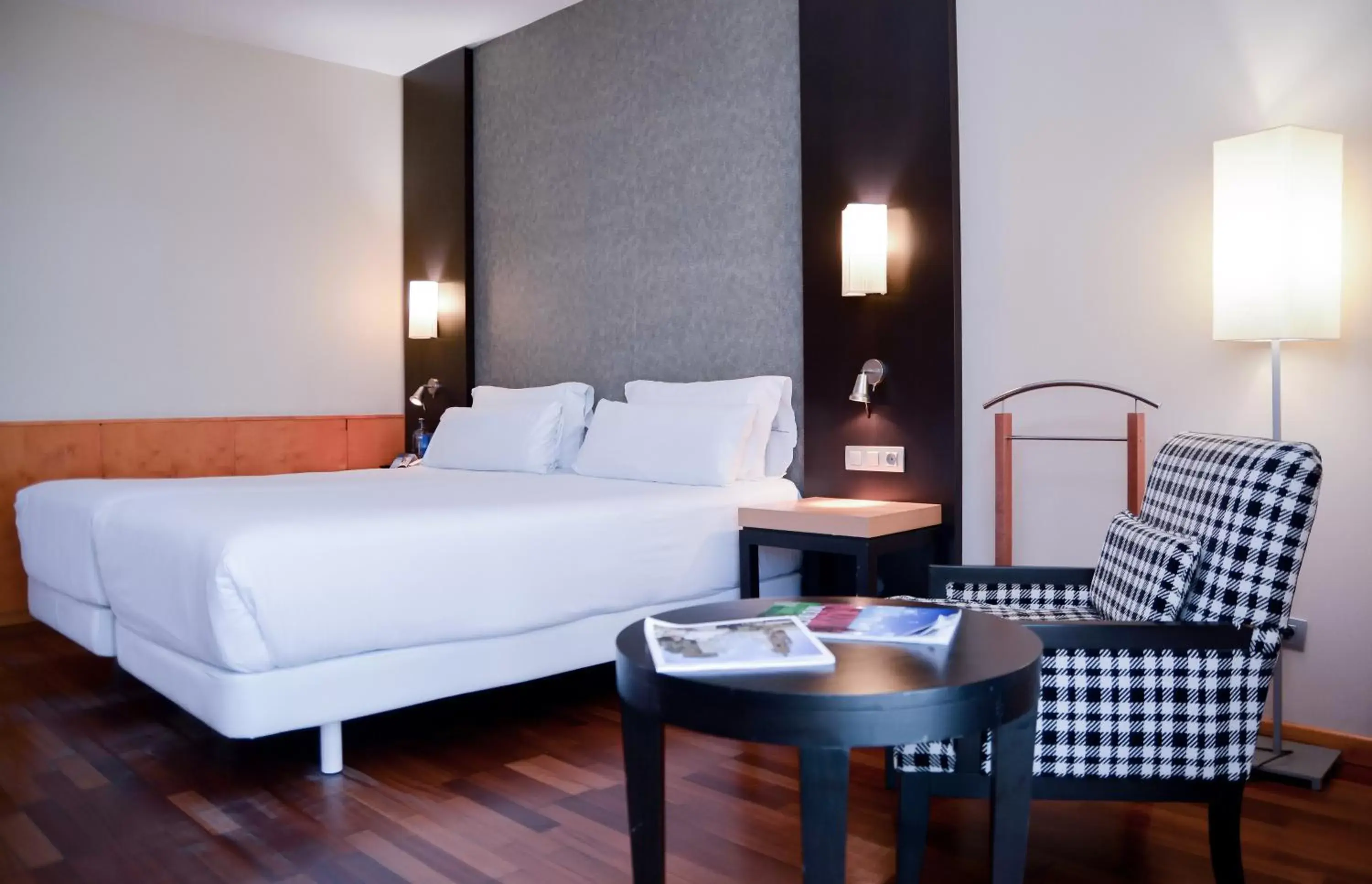 Bedroom, Bed in Sercotel Amistad Murcia