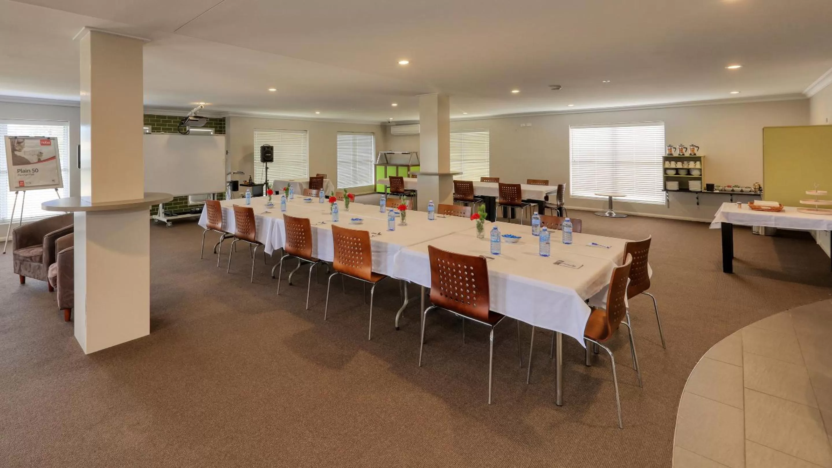 Business facilities in Drovers Motor Inn