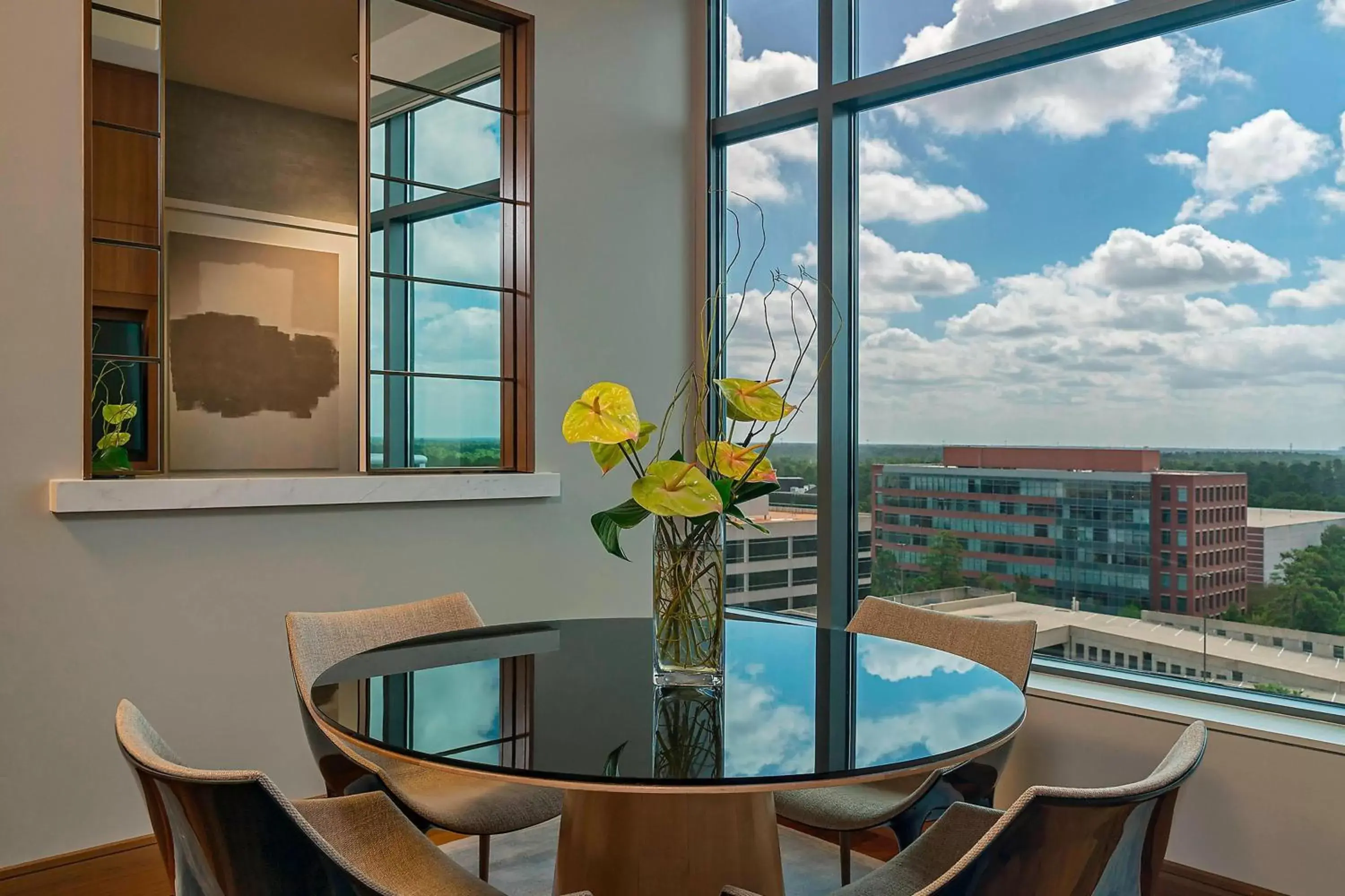 Photo of the whole room in The Westin at The Woodlands