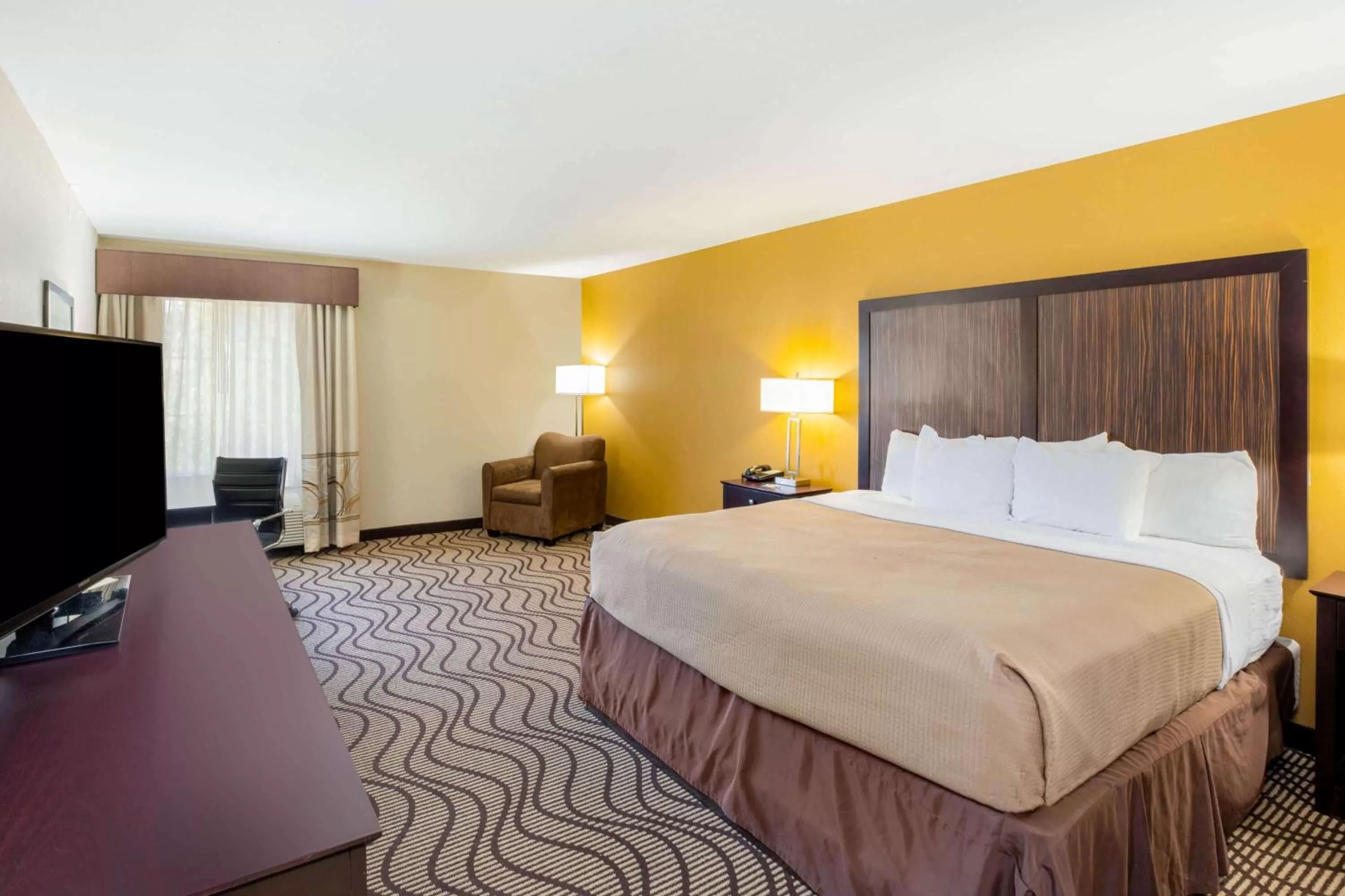 Photo of the whole room in La Quinta by Wyndham Floresville