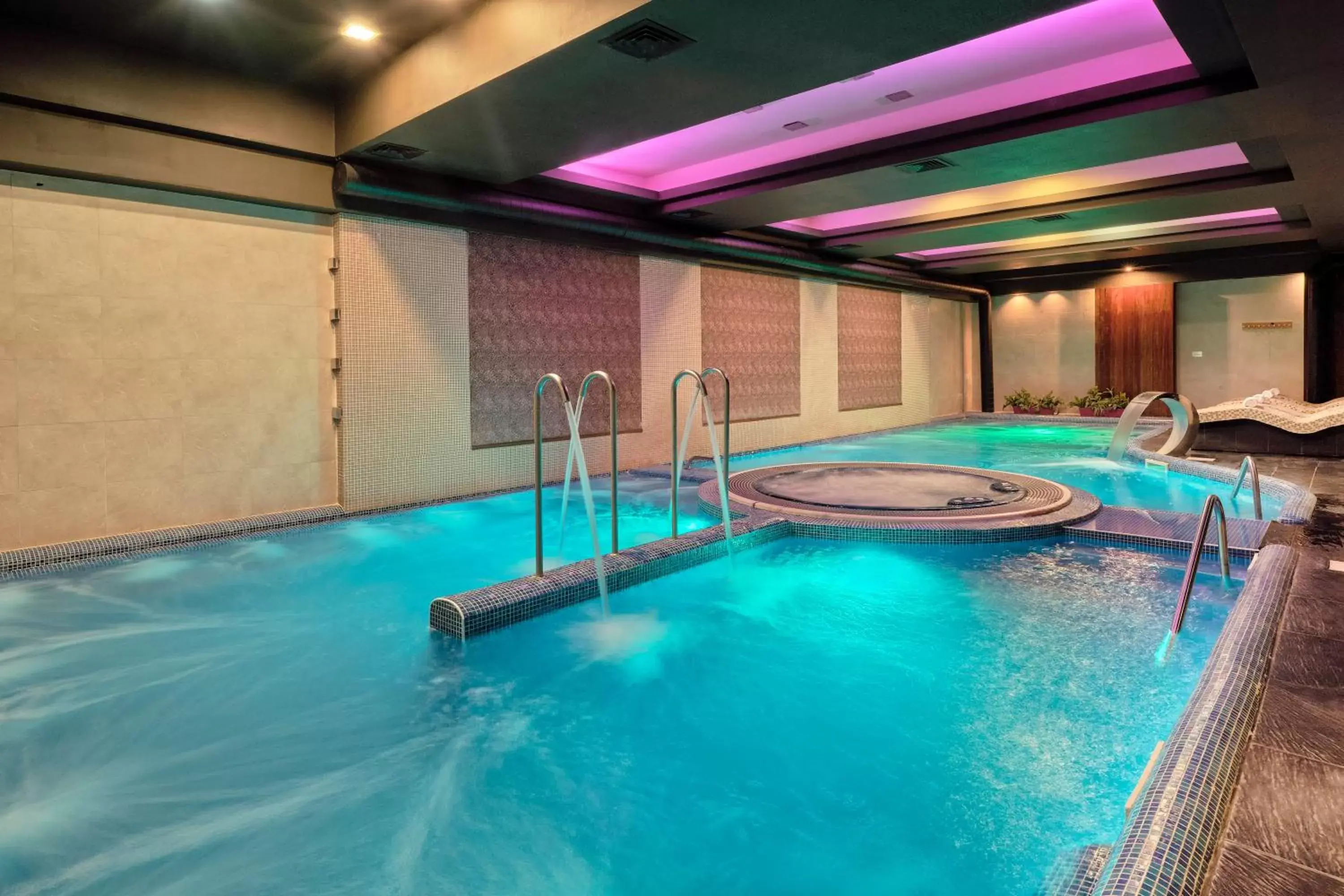 Swimming Pool in Grand Hotel Bansko - Fitness & SPA