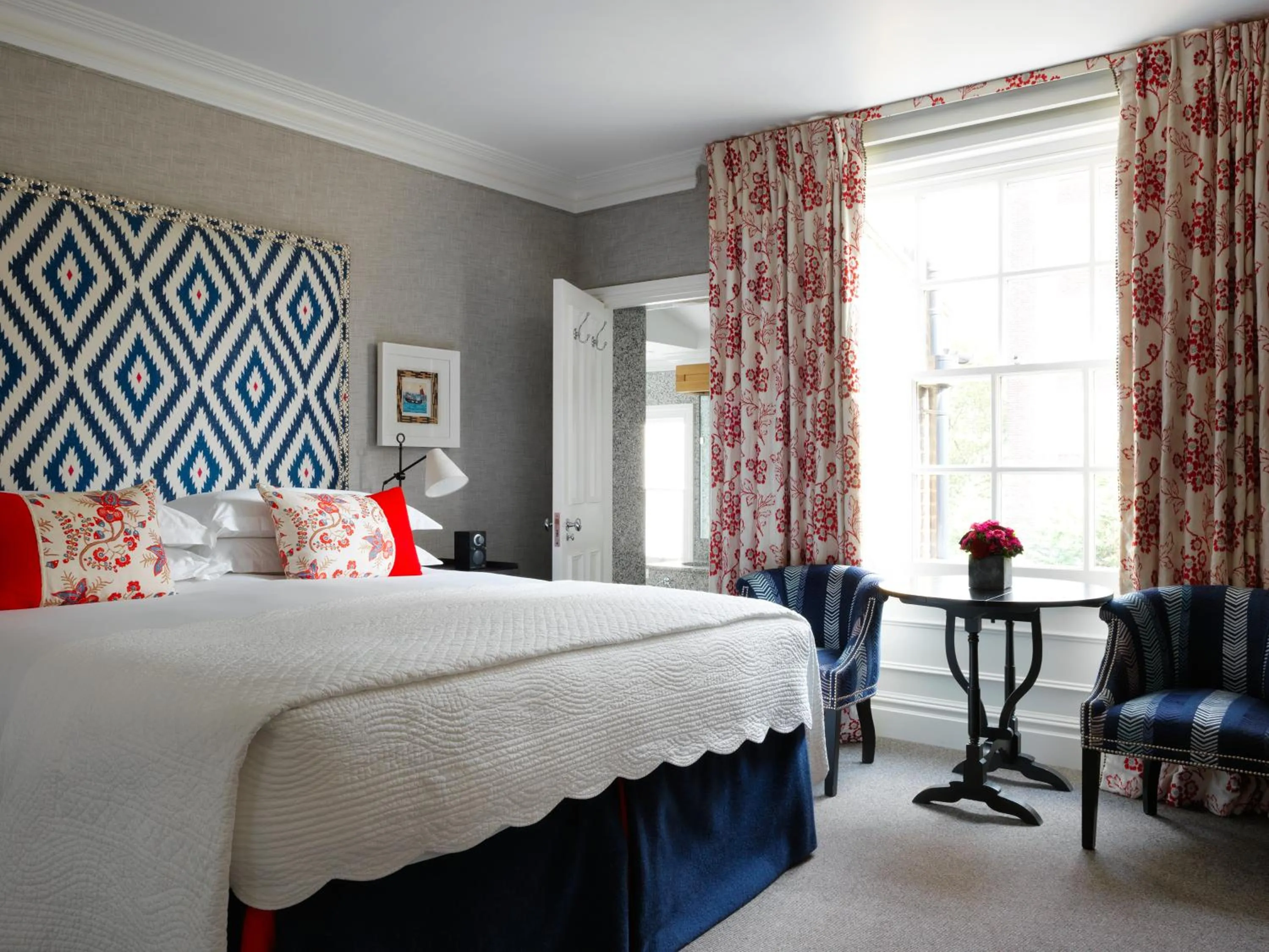 Bed in Number Sixteen, Firmdale Hotels
