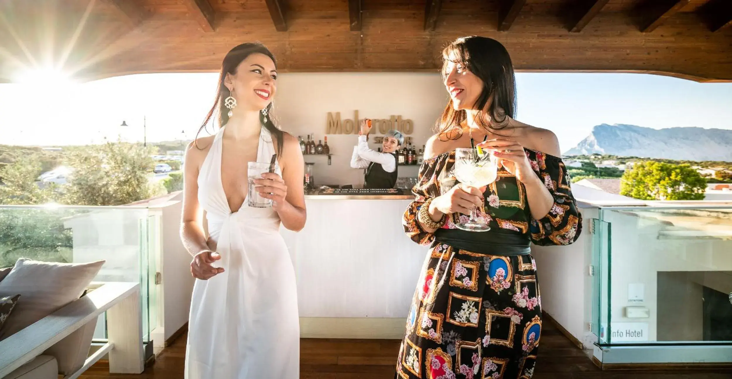 Restaurant/places to eat in Grande Baia Resort & Spa Restaurant/places to eat in Grande Baia Resort & Spa