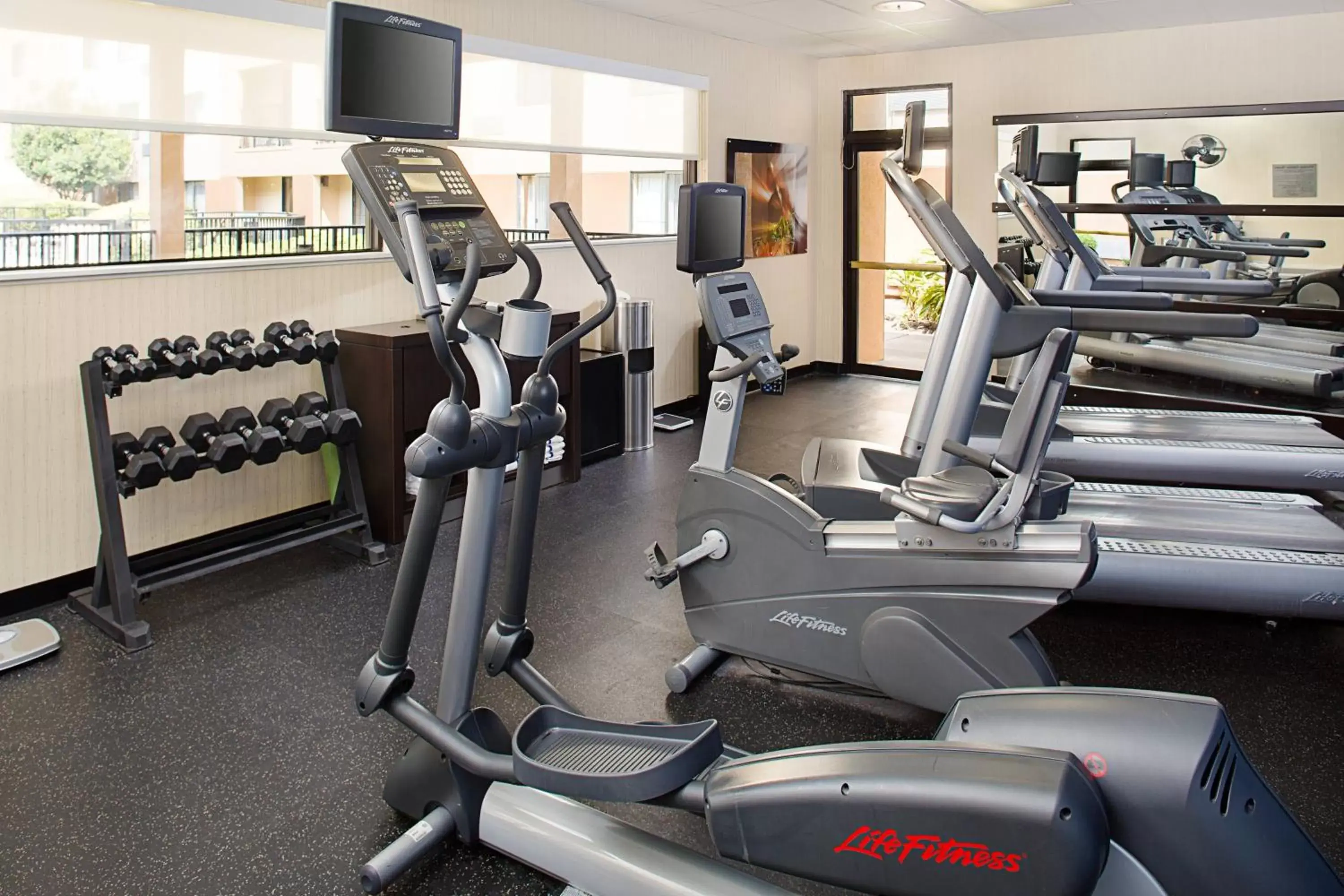 Fitness centre/facilities, Fitness Center/Facilities in Courtyard Houston Westchase