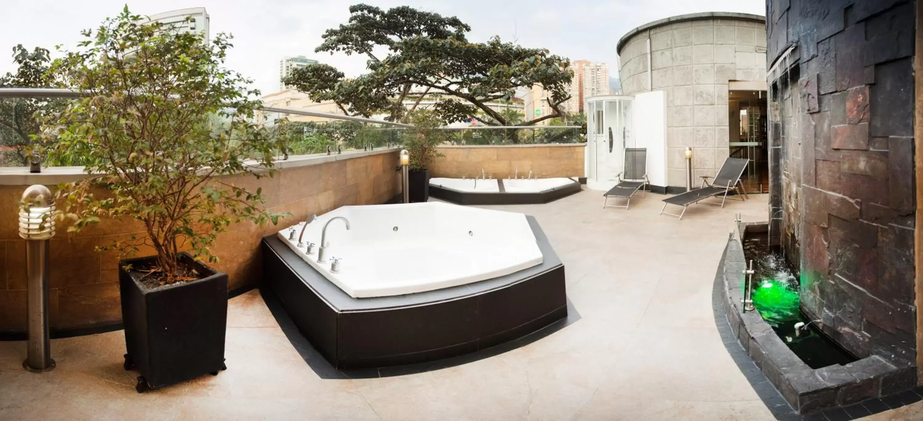 Hot Tub in GHL Hotel Portón Medellín