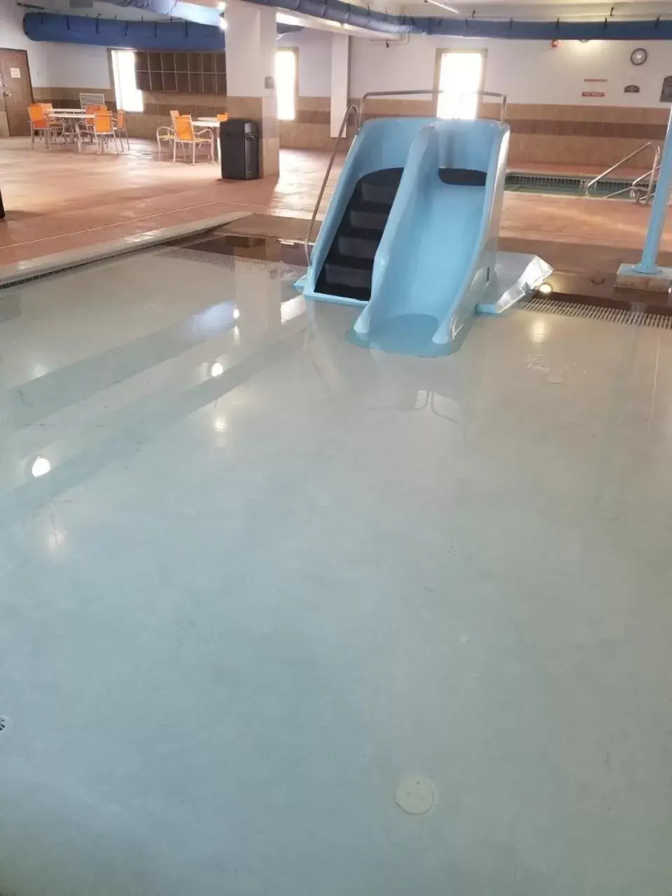 Swimming pool in Holiday Inn Express Hotel & Suites Sheldon by IHG Swimming pool in Holiday Inn Express Hotel & Suites Sheldon by IHG