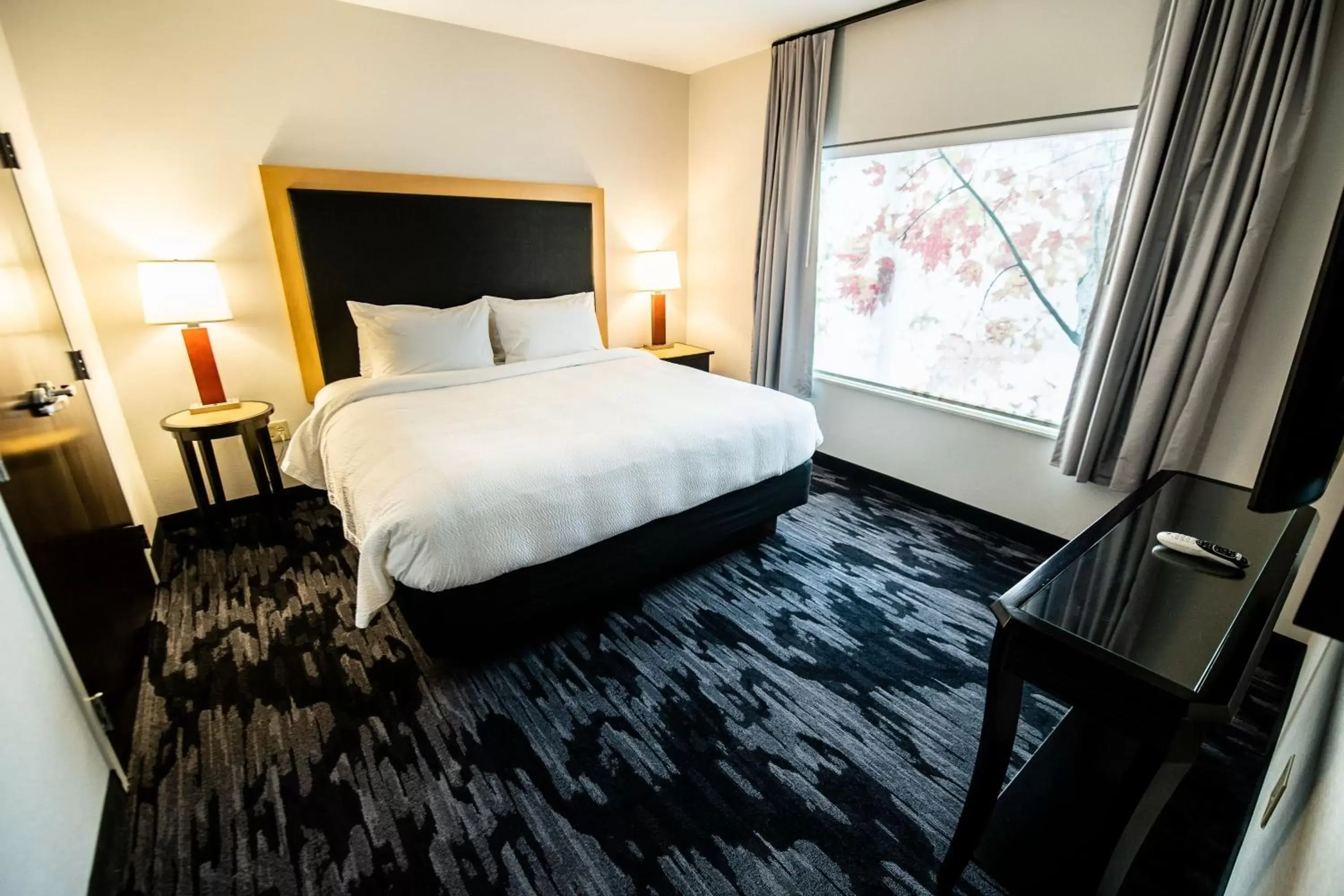 Bedroom, Bed in Fairfield by Marriott Inn & Suites Washington Casino Area
