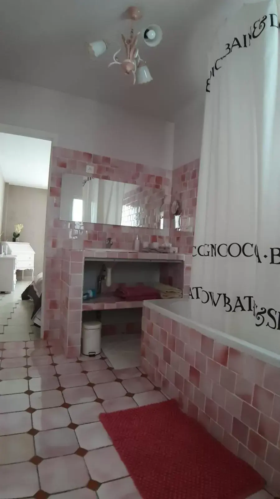 Bathroom in Mas des Cigognes