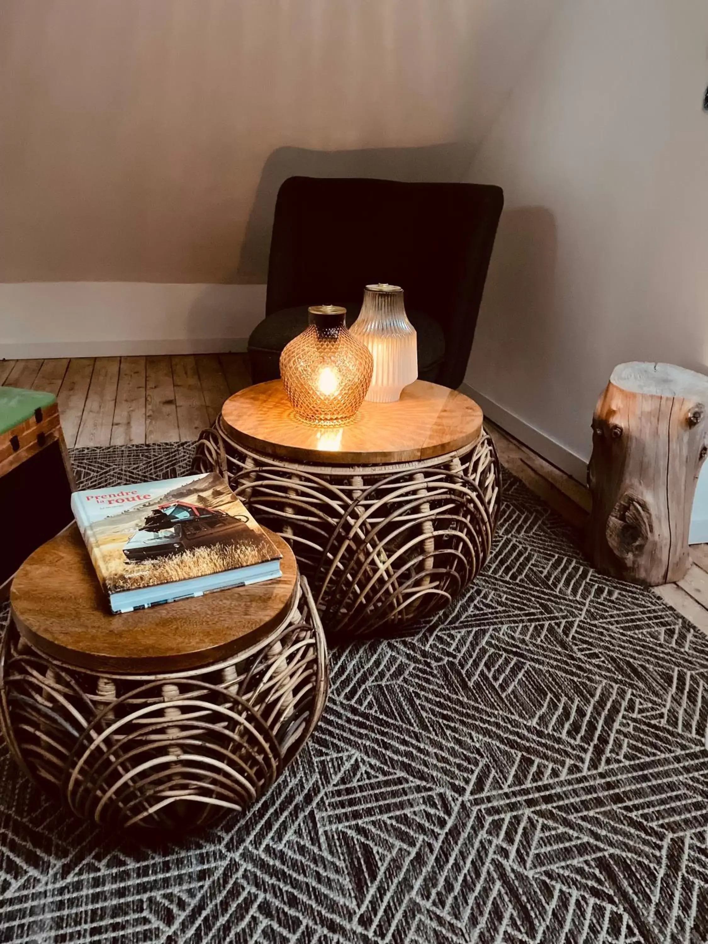 Living room in La folie douce, votre gîte brocante, sport et nature