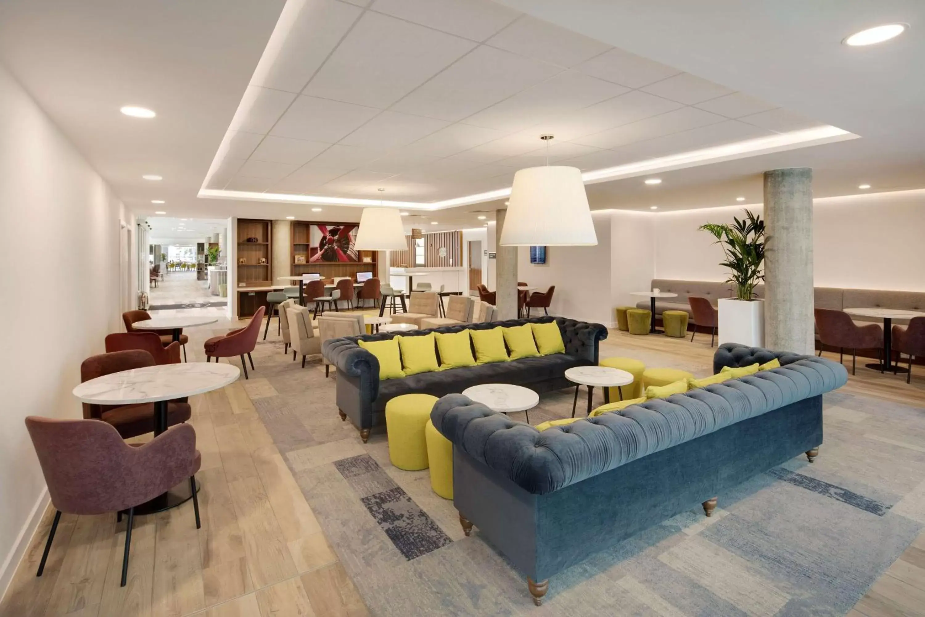 Lobby or reception, Lobby/Reception in Hampton By Hilton London Stansted Airport