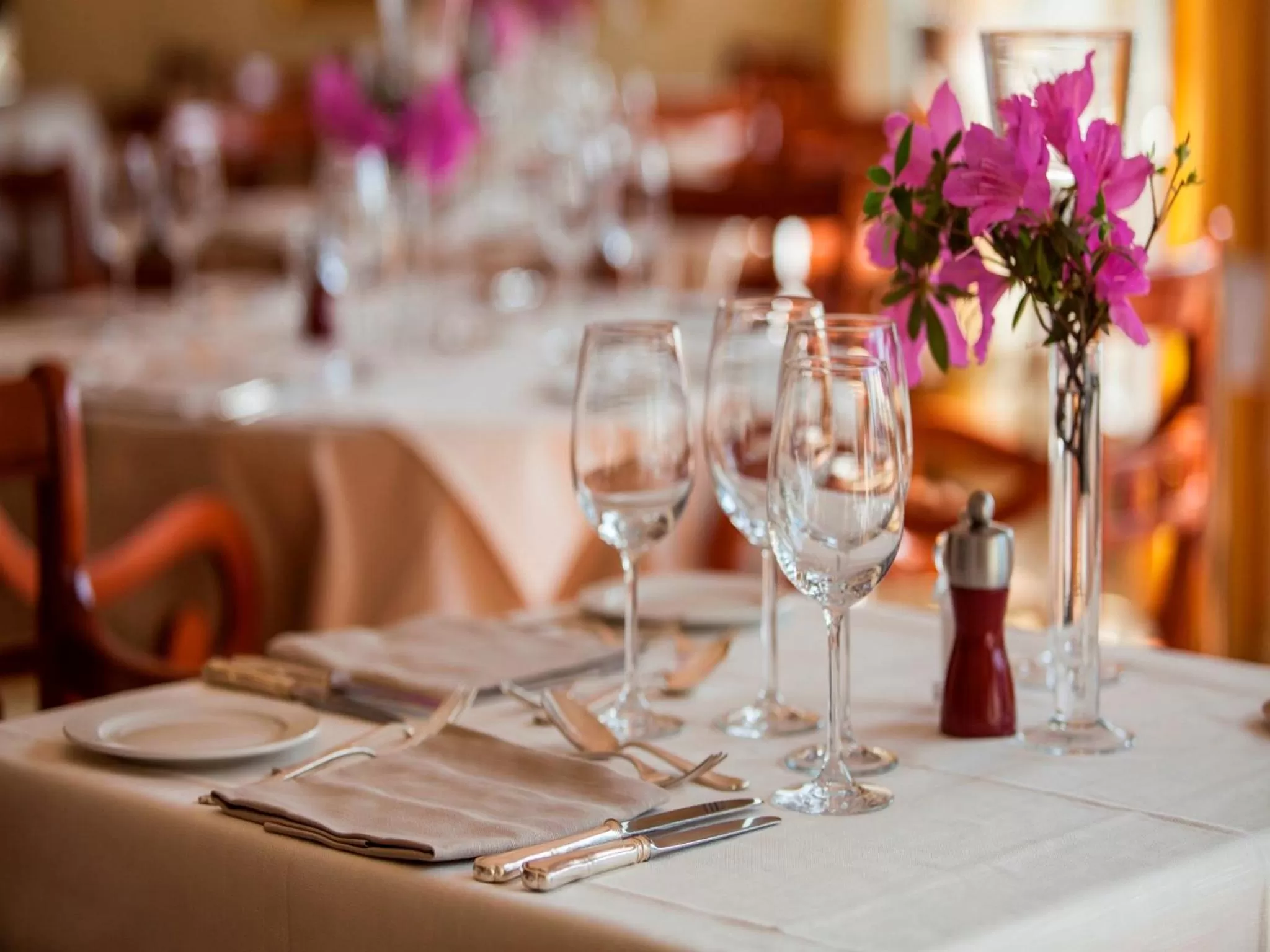 Restaurant/places to eat in Delta Resort Apartments