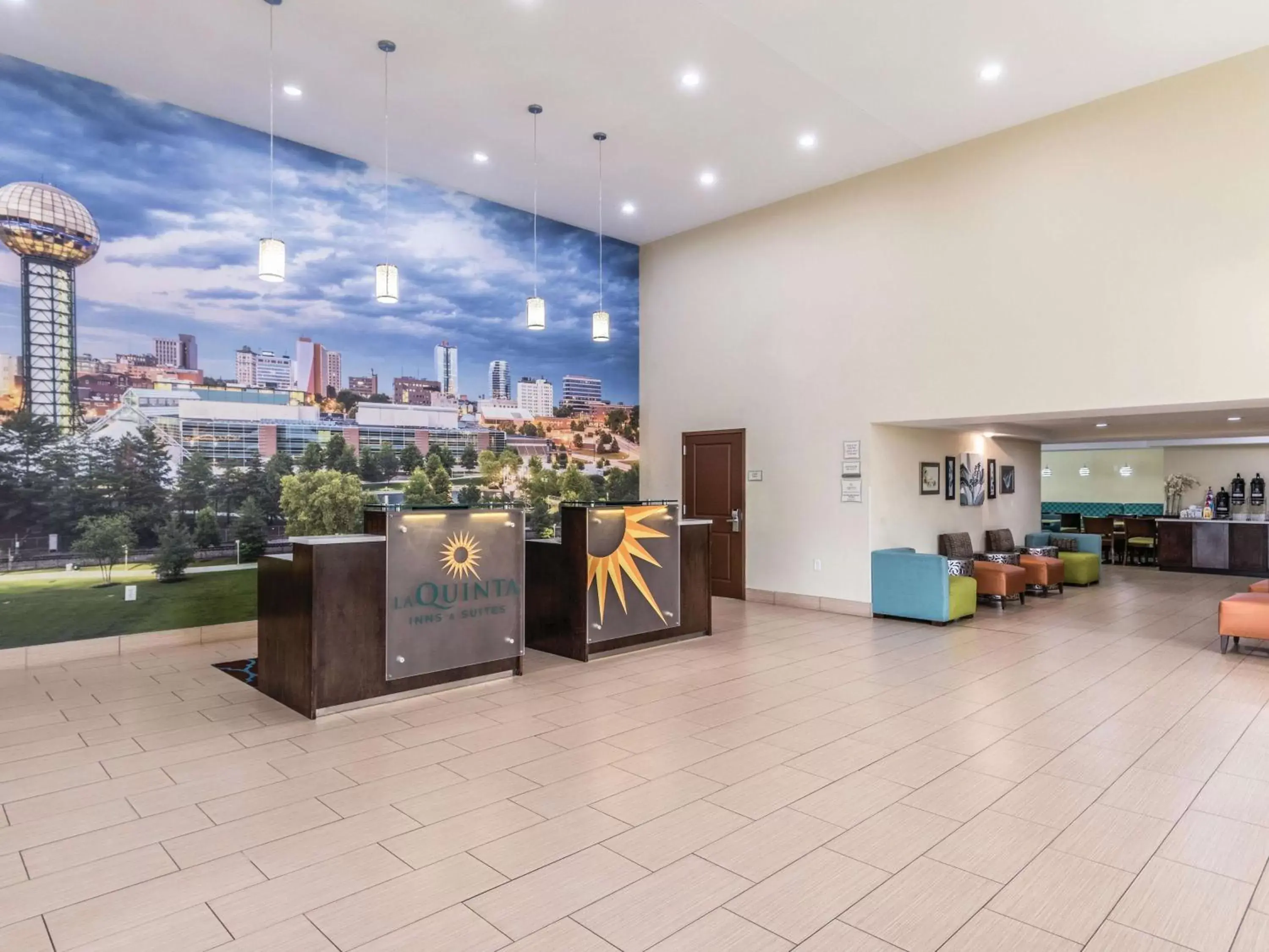Lobby or reception in La Quinta by Wyndham Knoxville Central Papermill