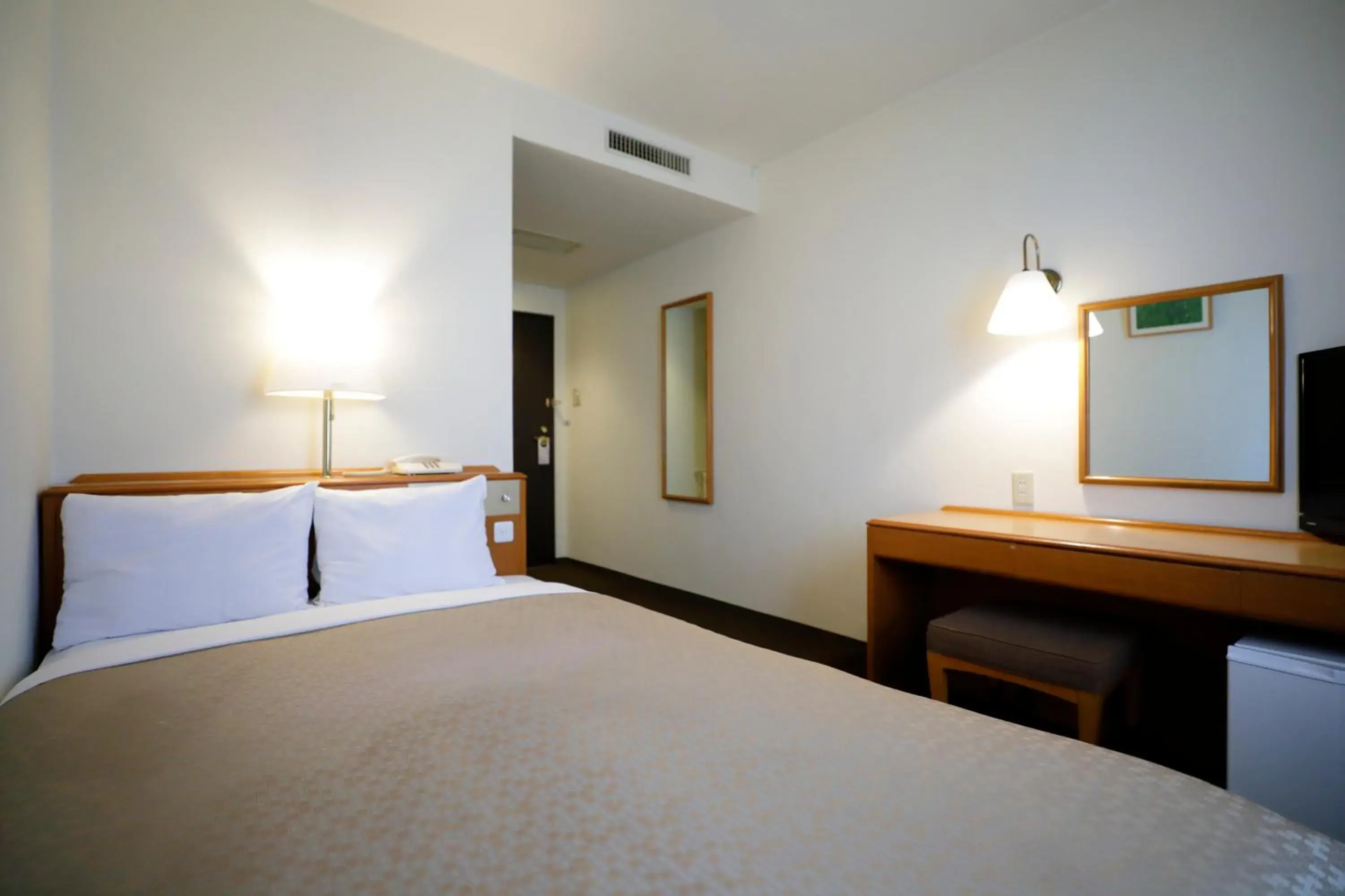 Bed in Kawasaki Central Hotel