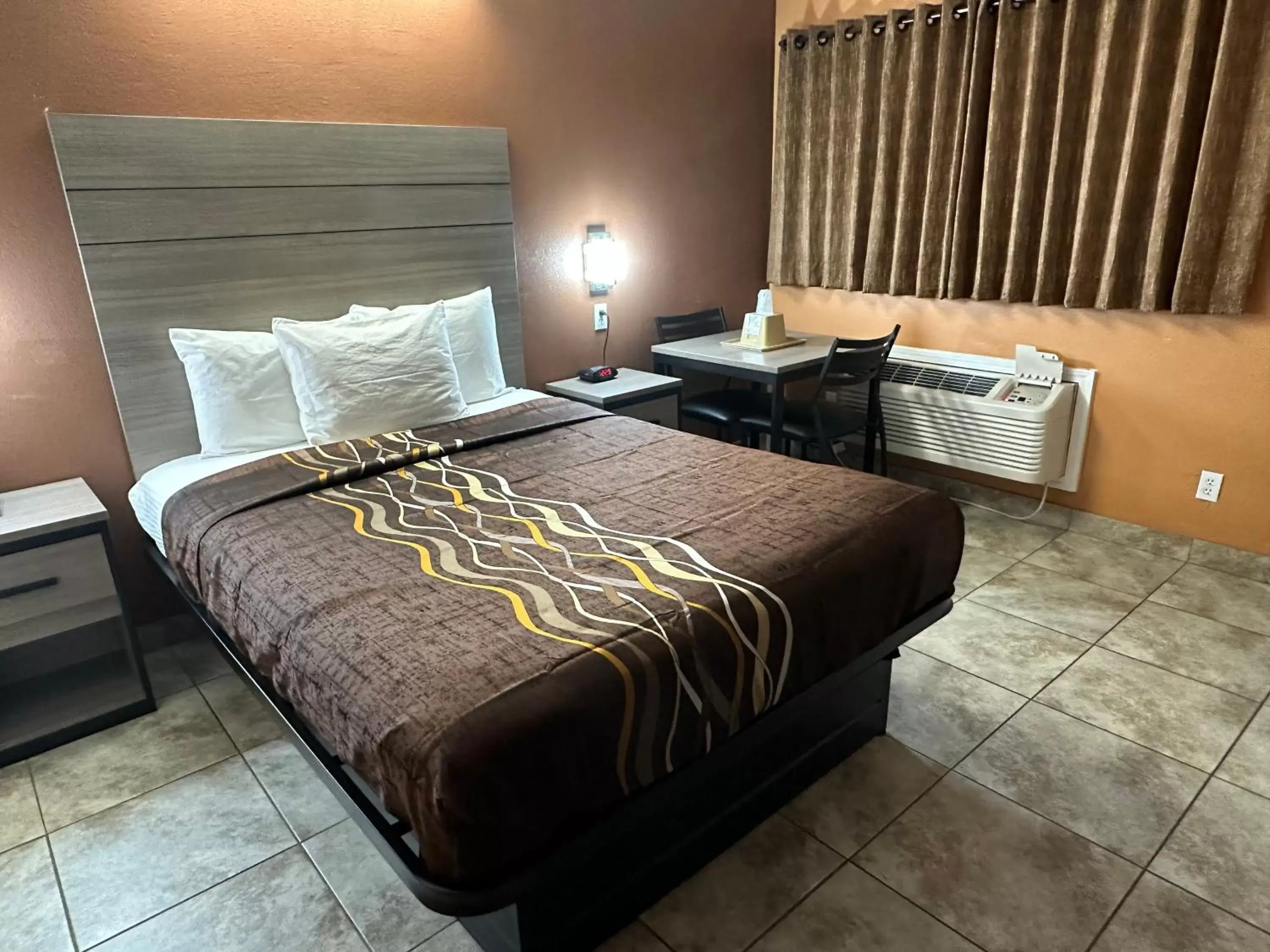 Bed in New Corral Motel