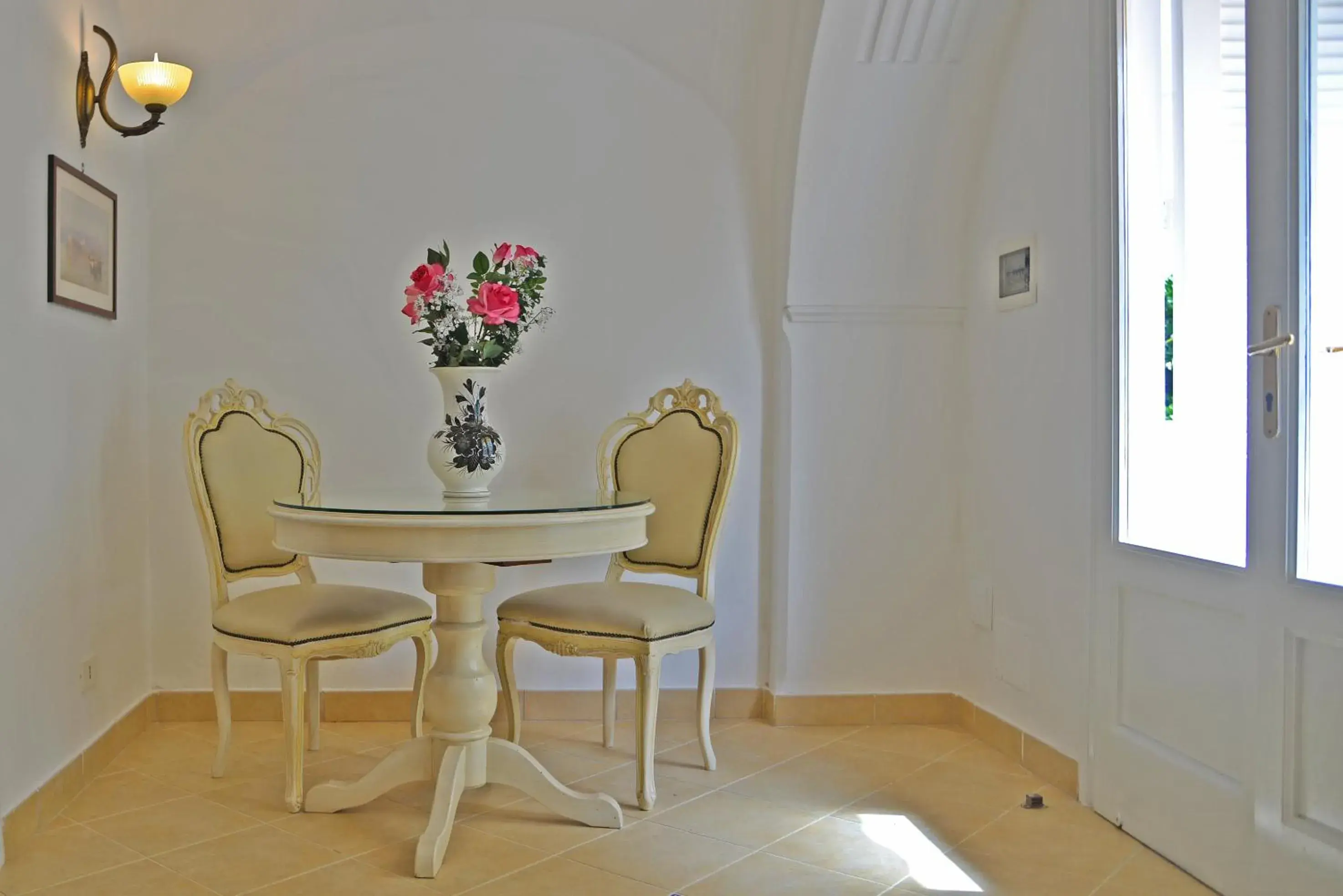 Decorative detail, Dining Area in Hotel San Felice