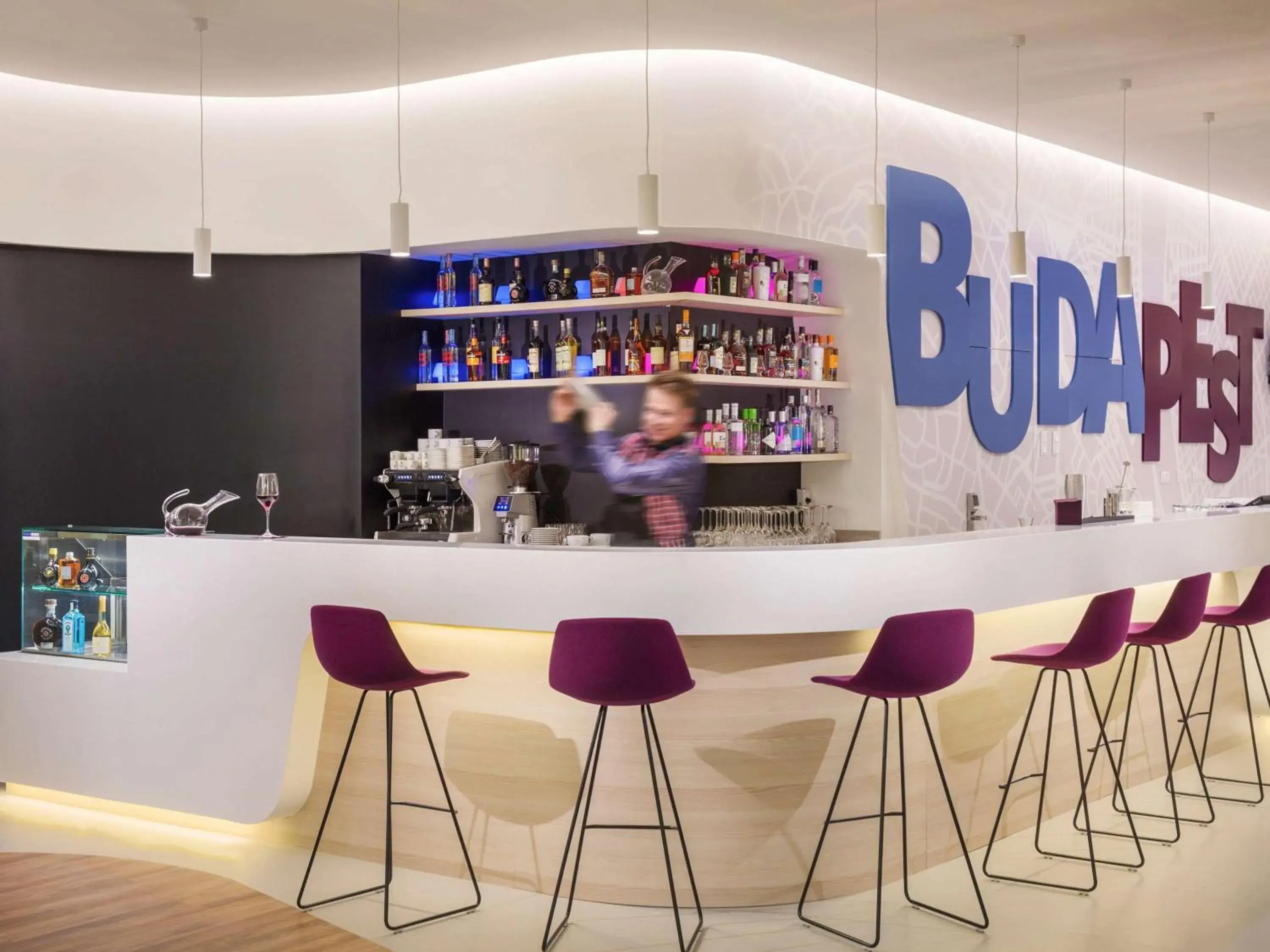 Restaurant/places to eat, Lounge/Bar in ibis Styles Budapest Airport