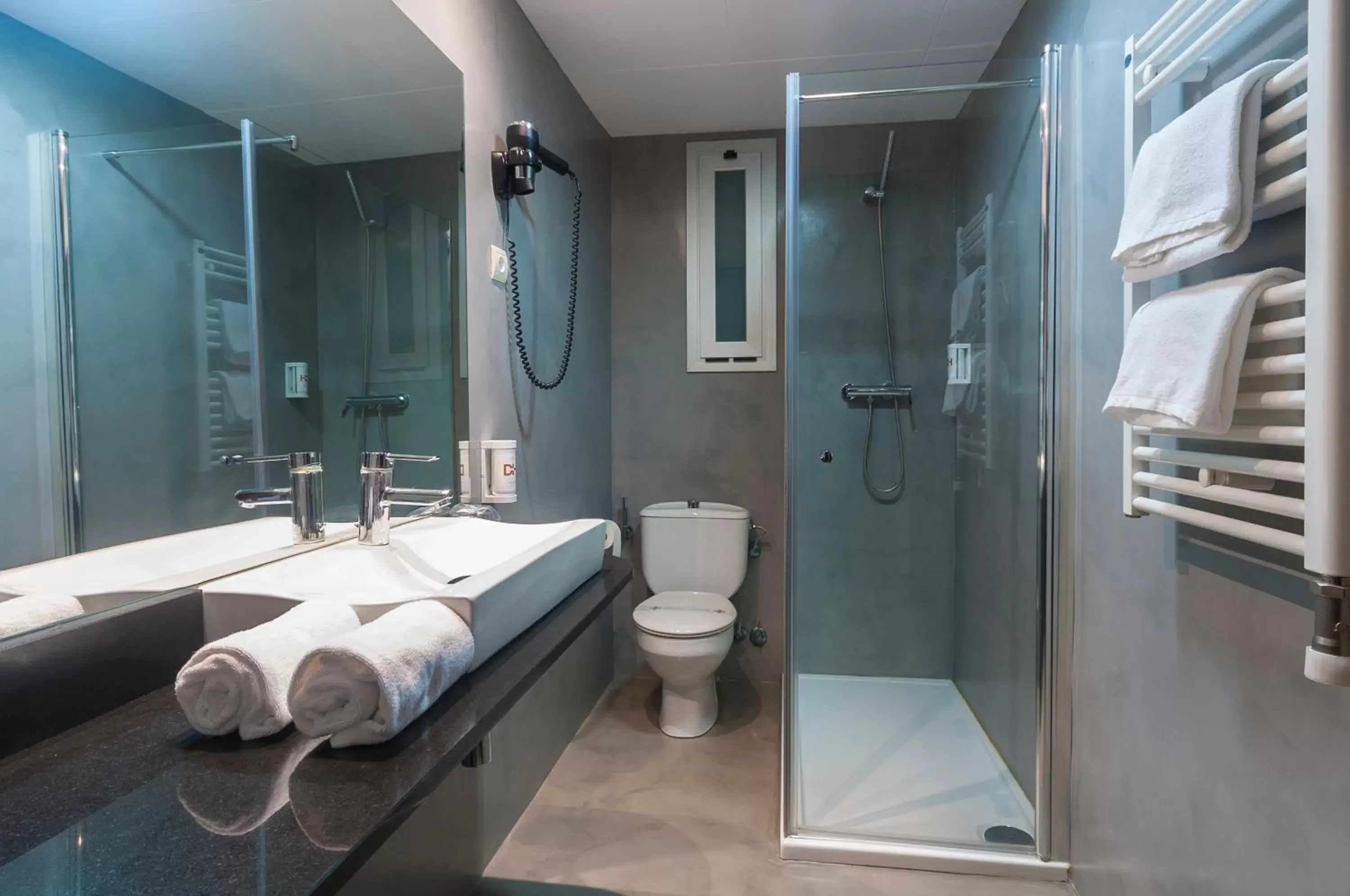 Bathroom in Hotel Lauria