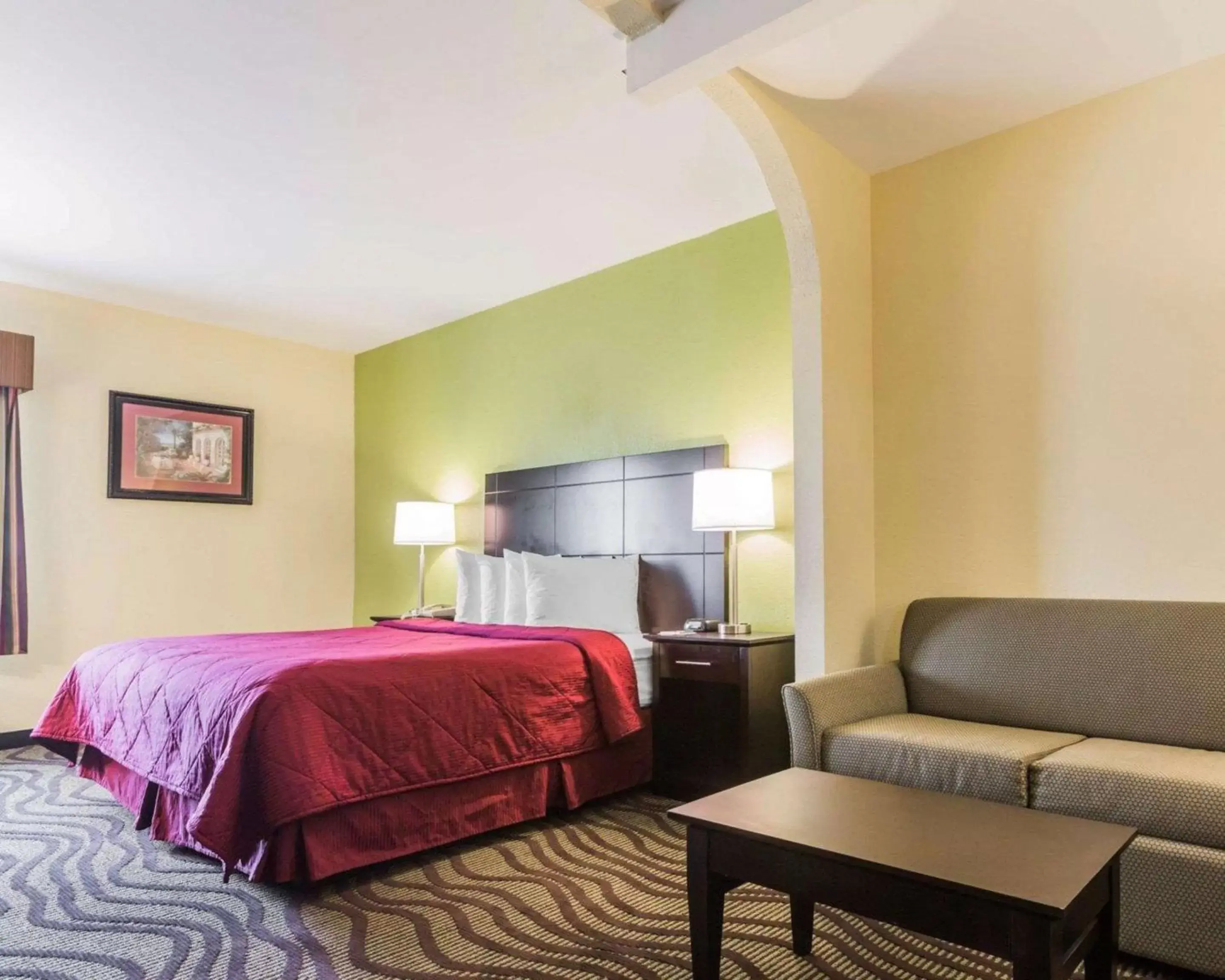 Photo of the whole room, Bed in Quality Inn & Suites near Coliseum and Hwy 231 North