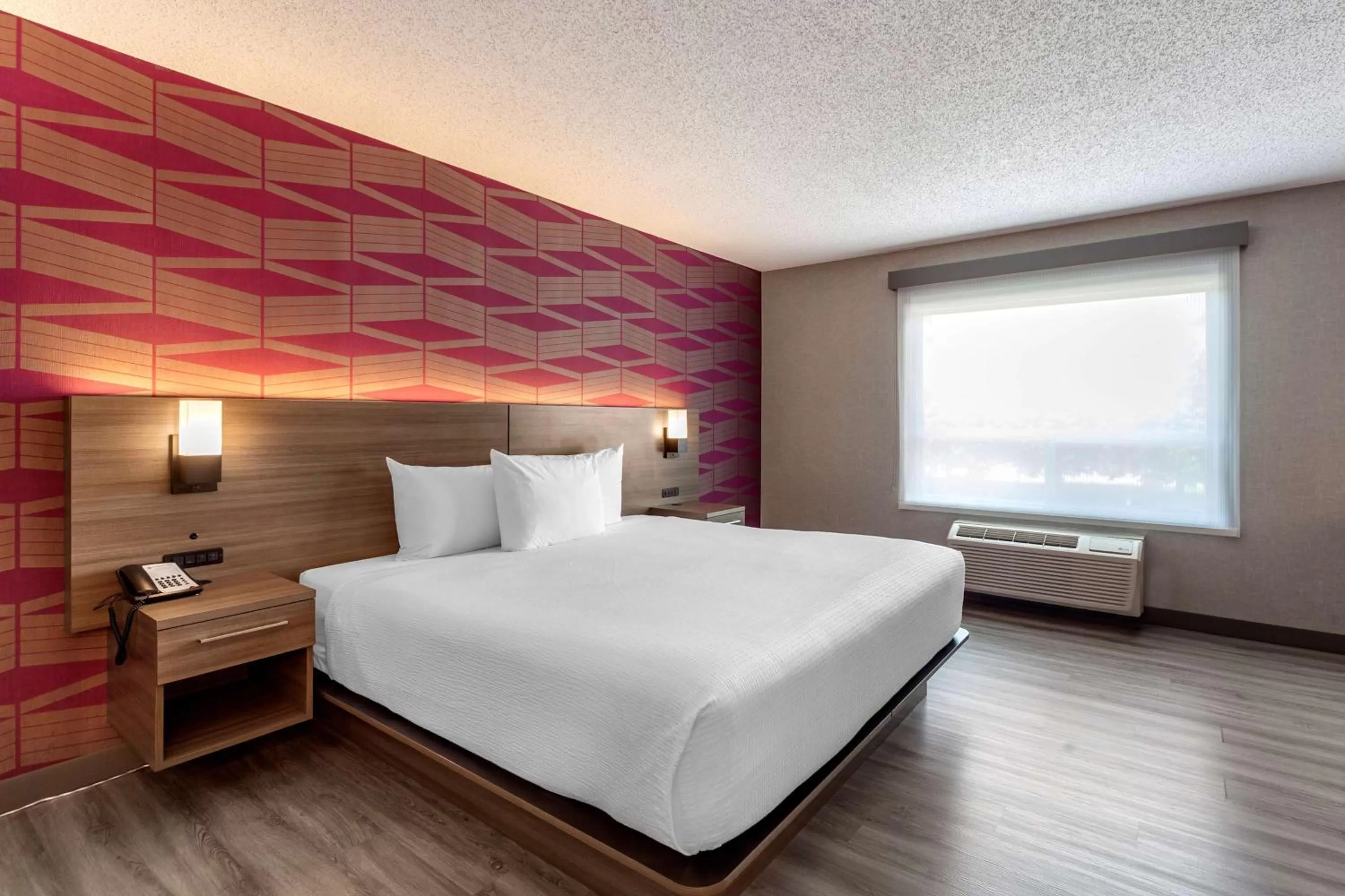 Bedroom, Bed in Best Western Plus West Edmonton