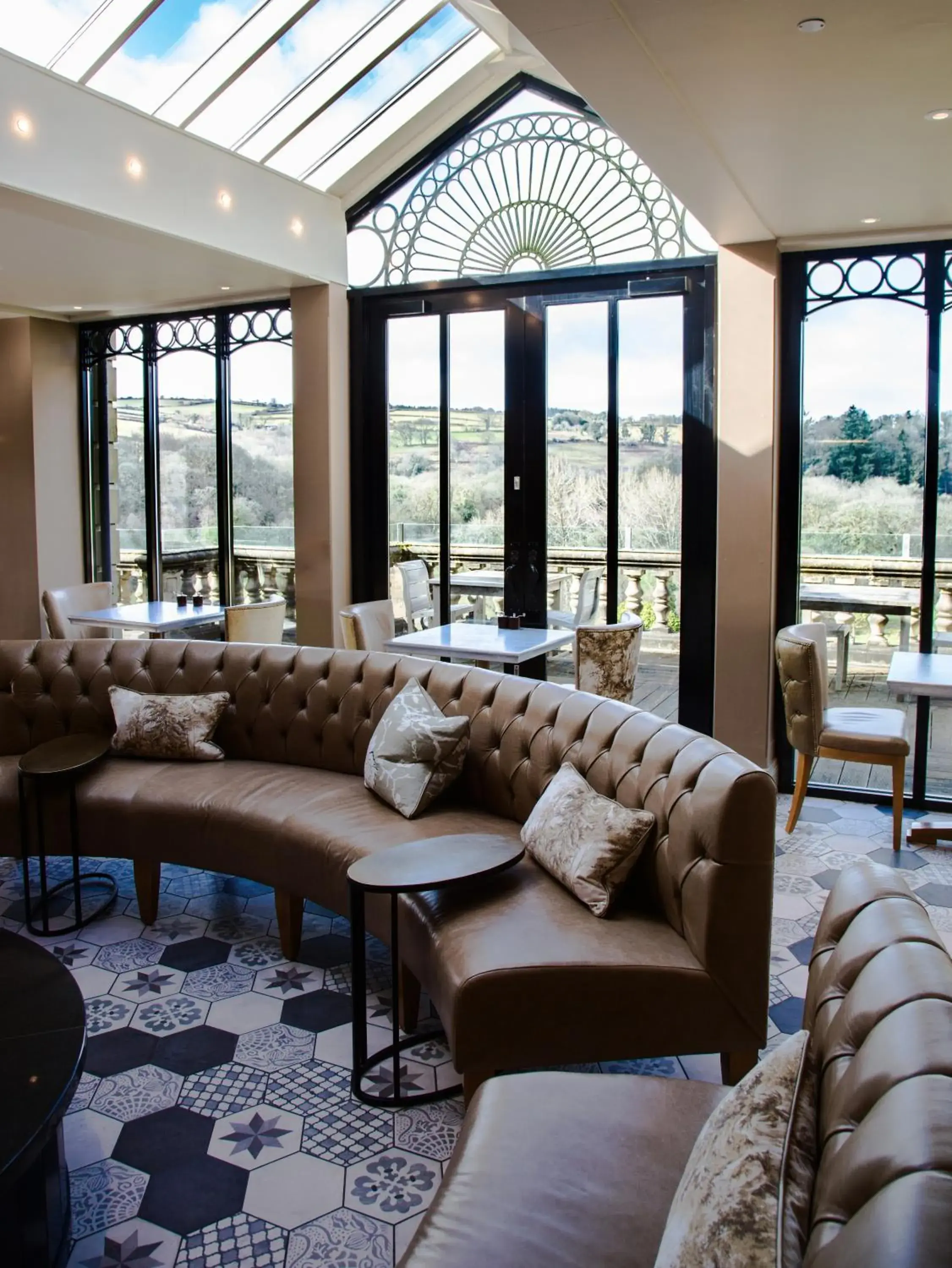 Restaurant/places to eat, Seating Area in Bovey Castle