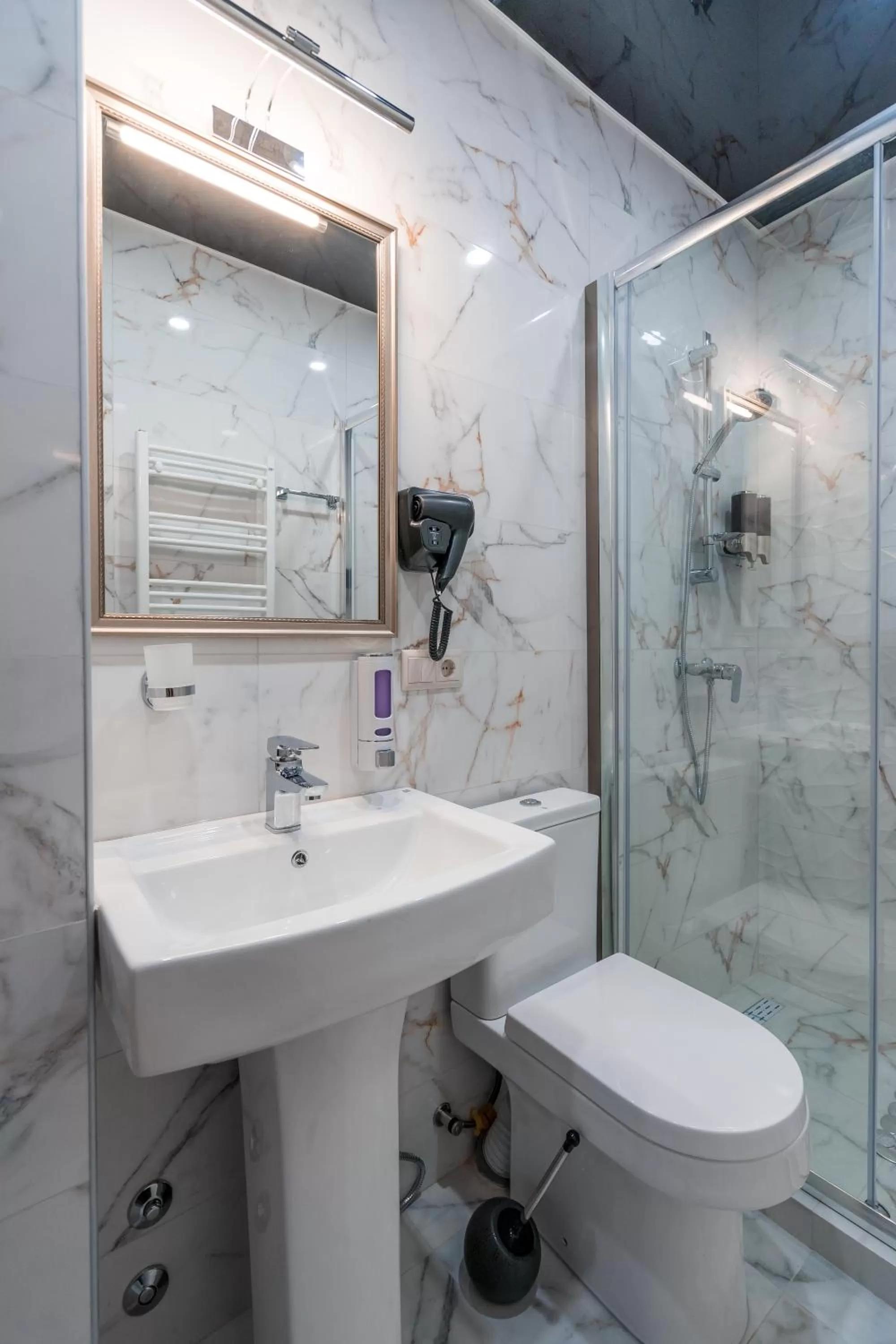 Shower in Constant Tbilisi