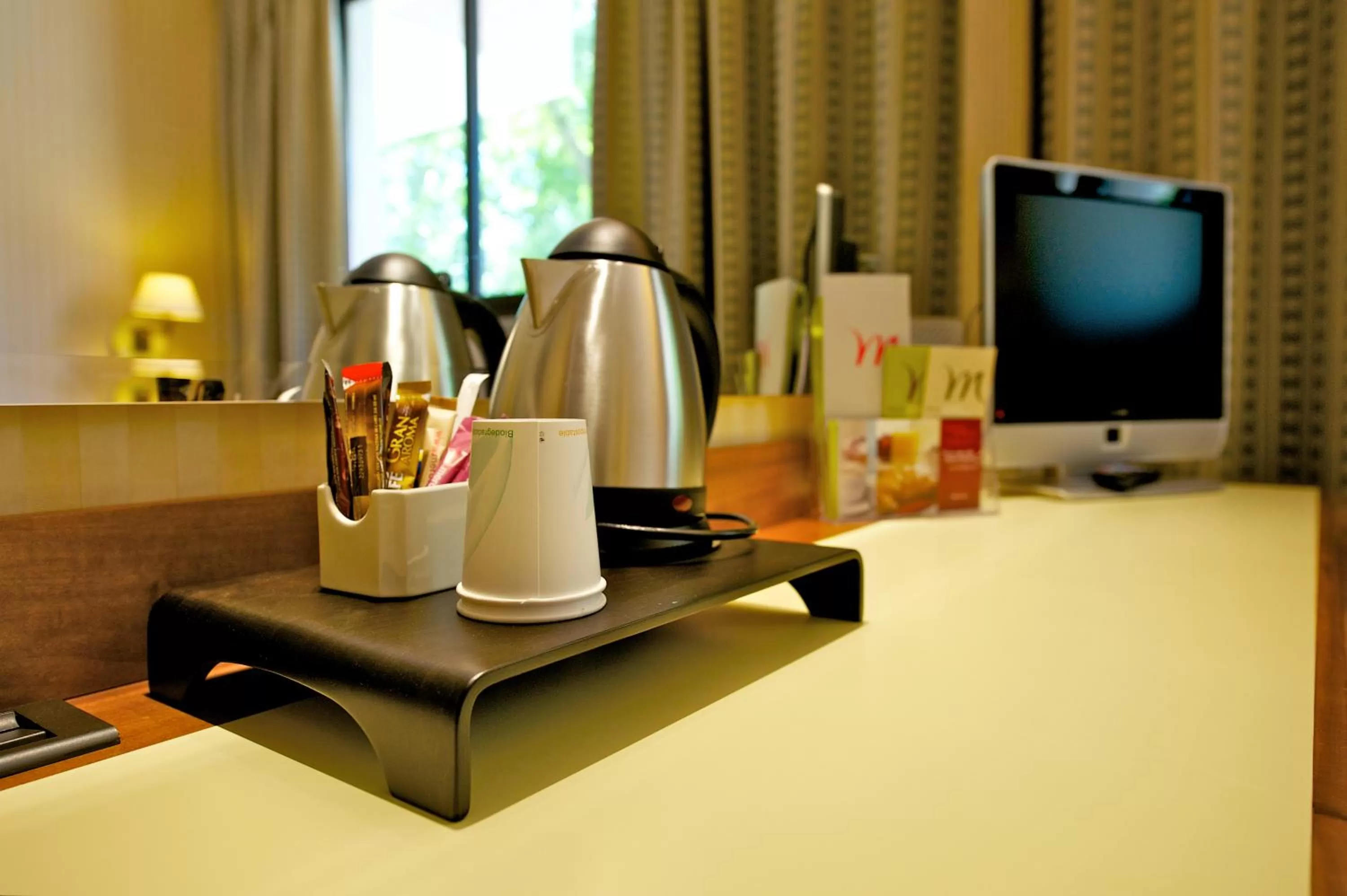 Coffee/tea facilities in Mercure Reggio Emilia Centro Astoria