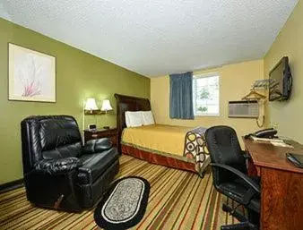 Photo of the whole room in Super 8 by Wyndham Minot Airport