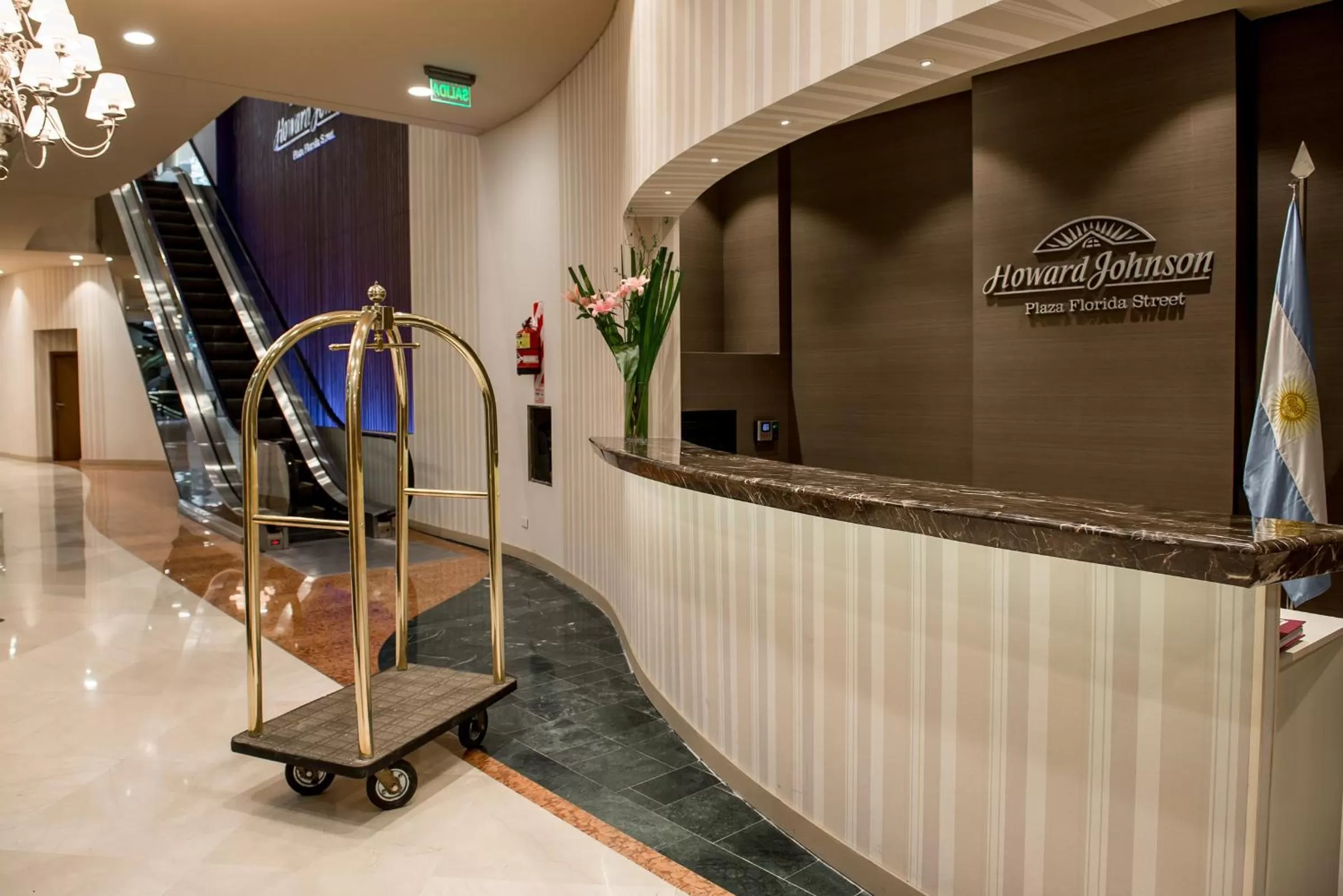 Lobby or reception in Howard Johnson Plaza by Wyndham Buenos Aires Florida Street