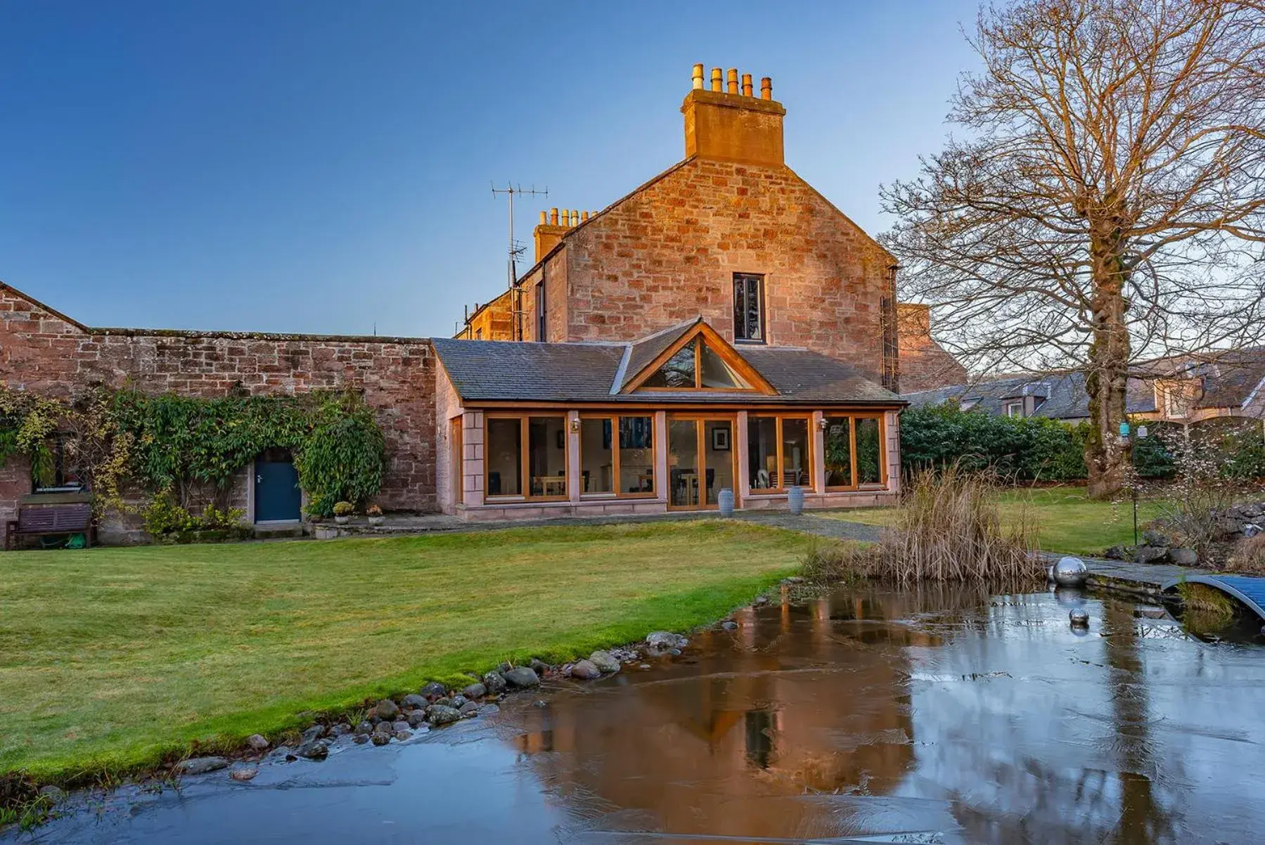 Property Building in Tigh Na Leigh