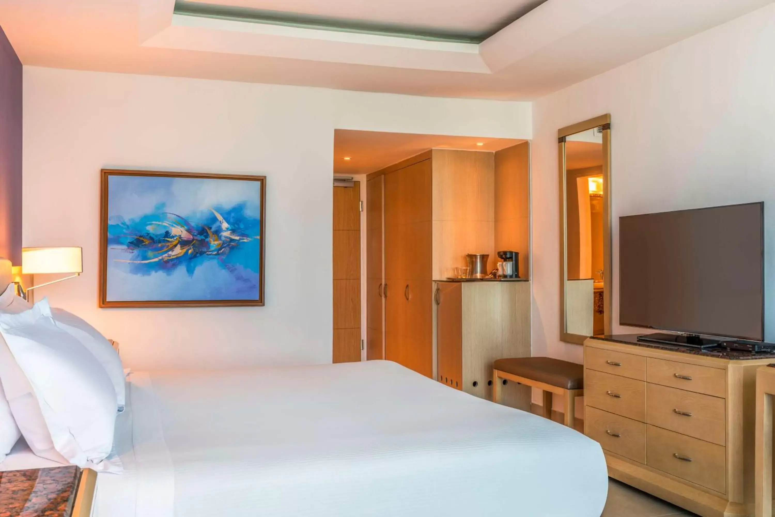 Bed in Hilton Cartagena