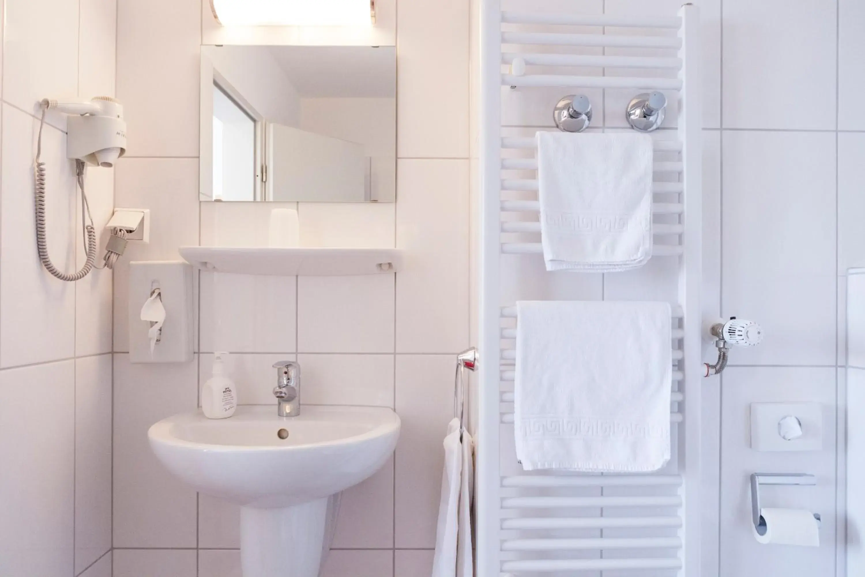 Bathroom in Hotel Am Düsseldorfer Platz