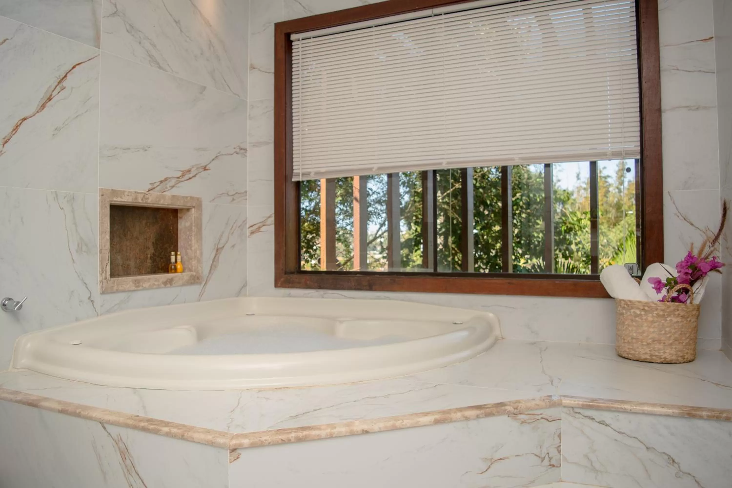 Hot Tub in Villa Bella Ferradura