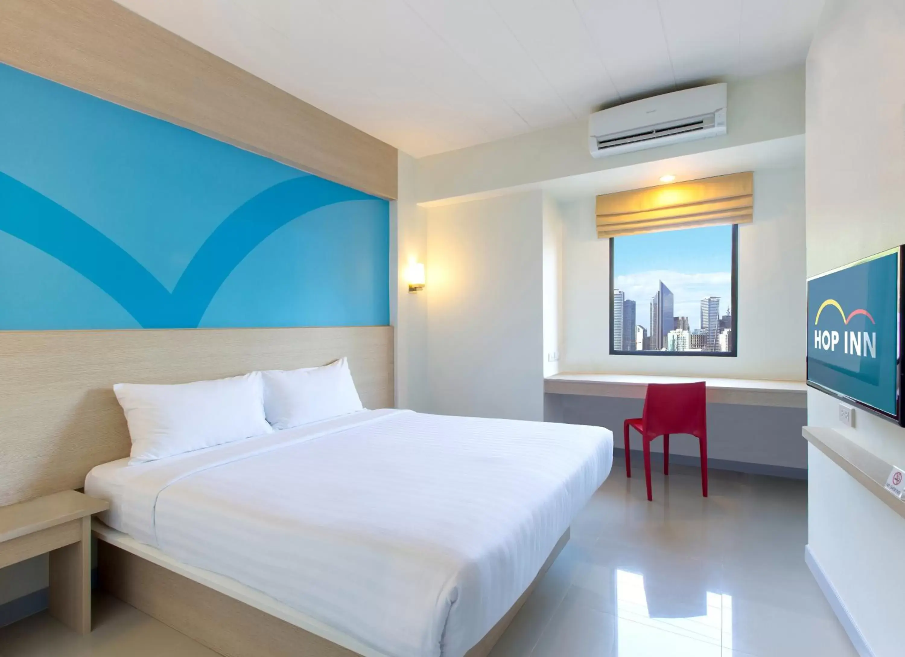 Bedroom, Bed in Hop Inn Hotel Makati Avenue Manila